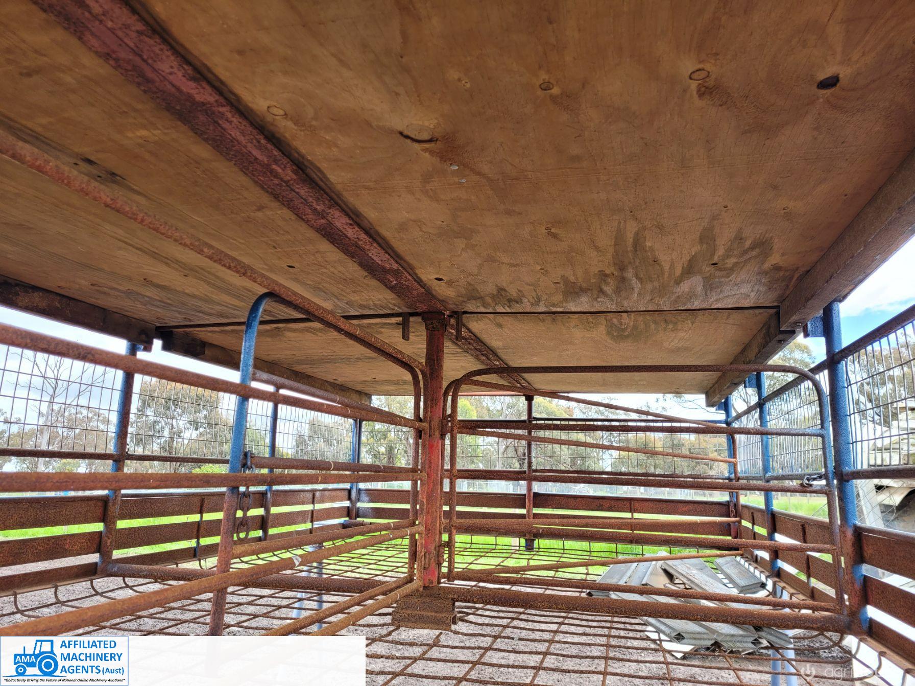 Double Deck Sheep Crate - photo 7