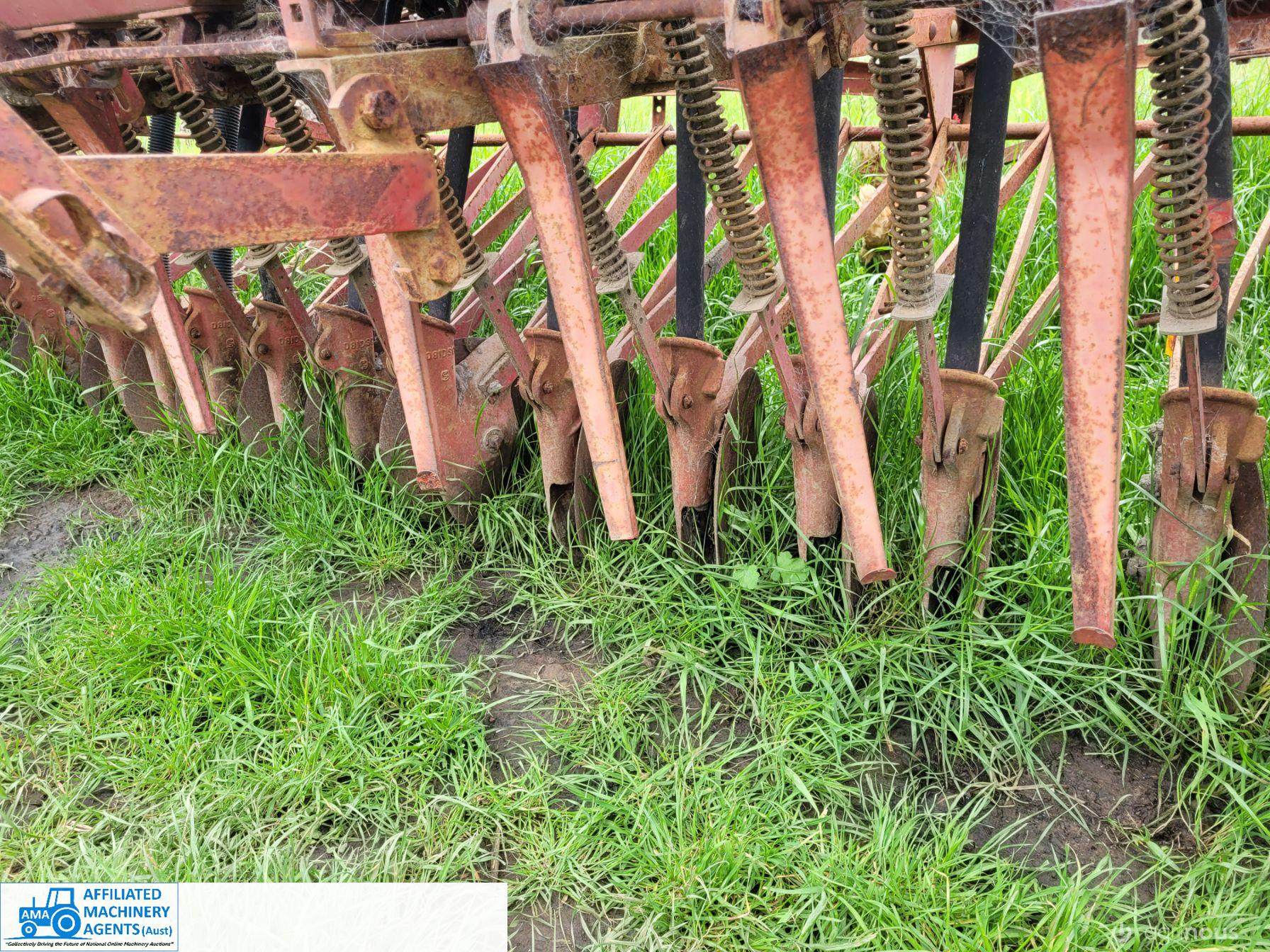 MF Sunshine 500 Disc Seeder with SSB - photo 8