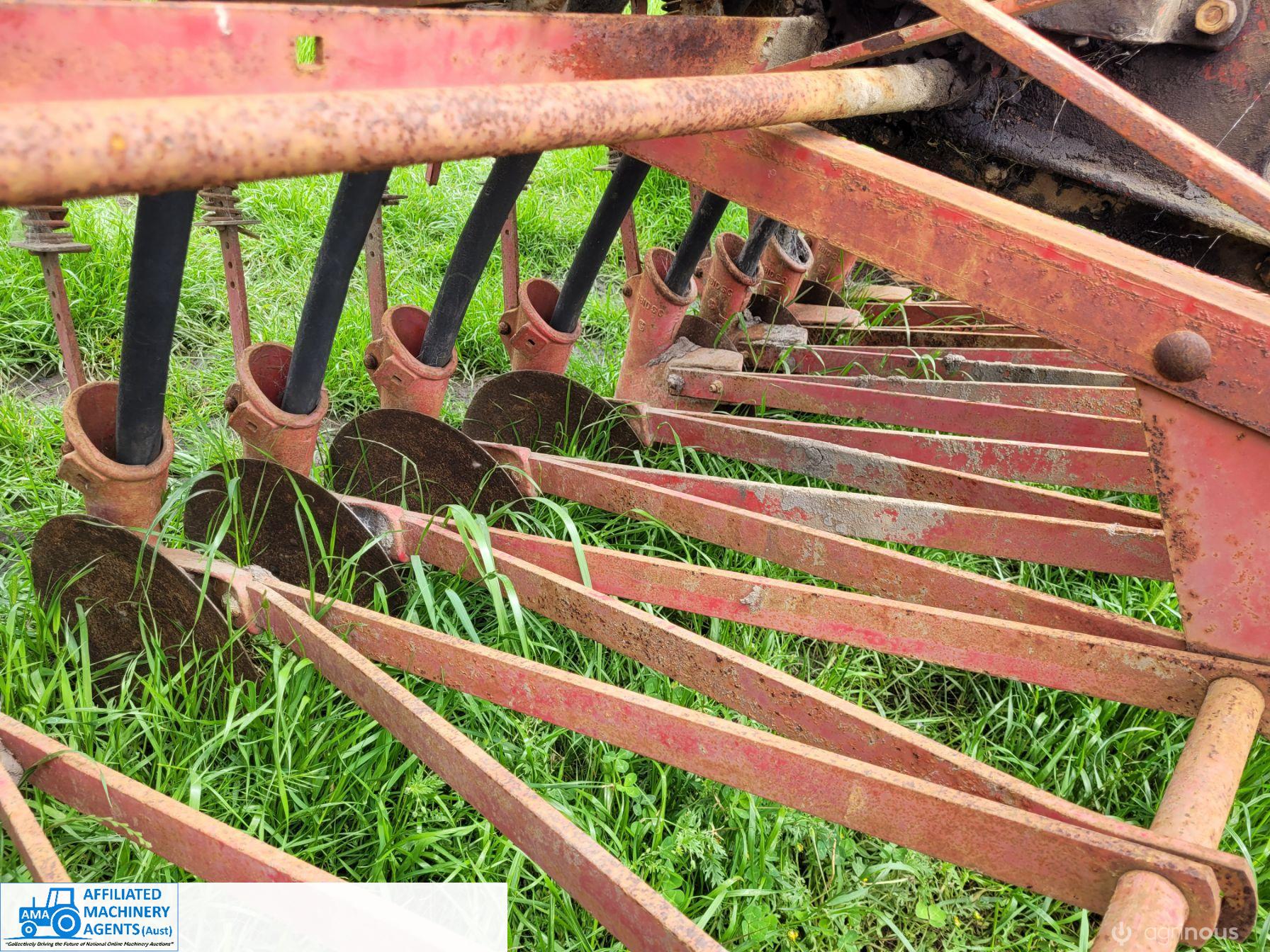 MF Sunshine 500 Disc Seeder with SSB - photo 7