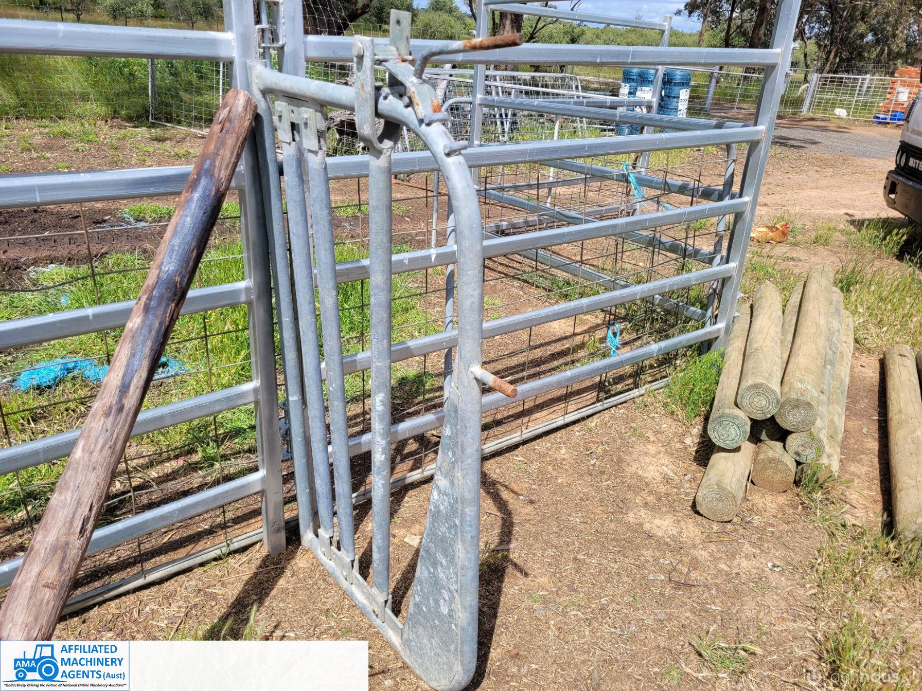 Solid Galv. Cattle Head Bale - photo 3