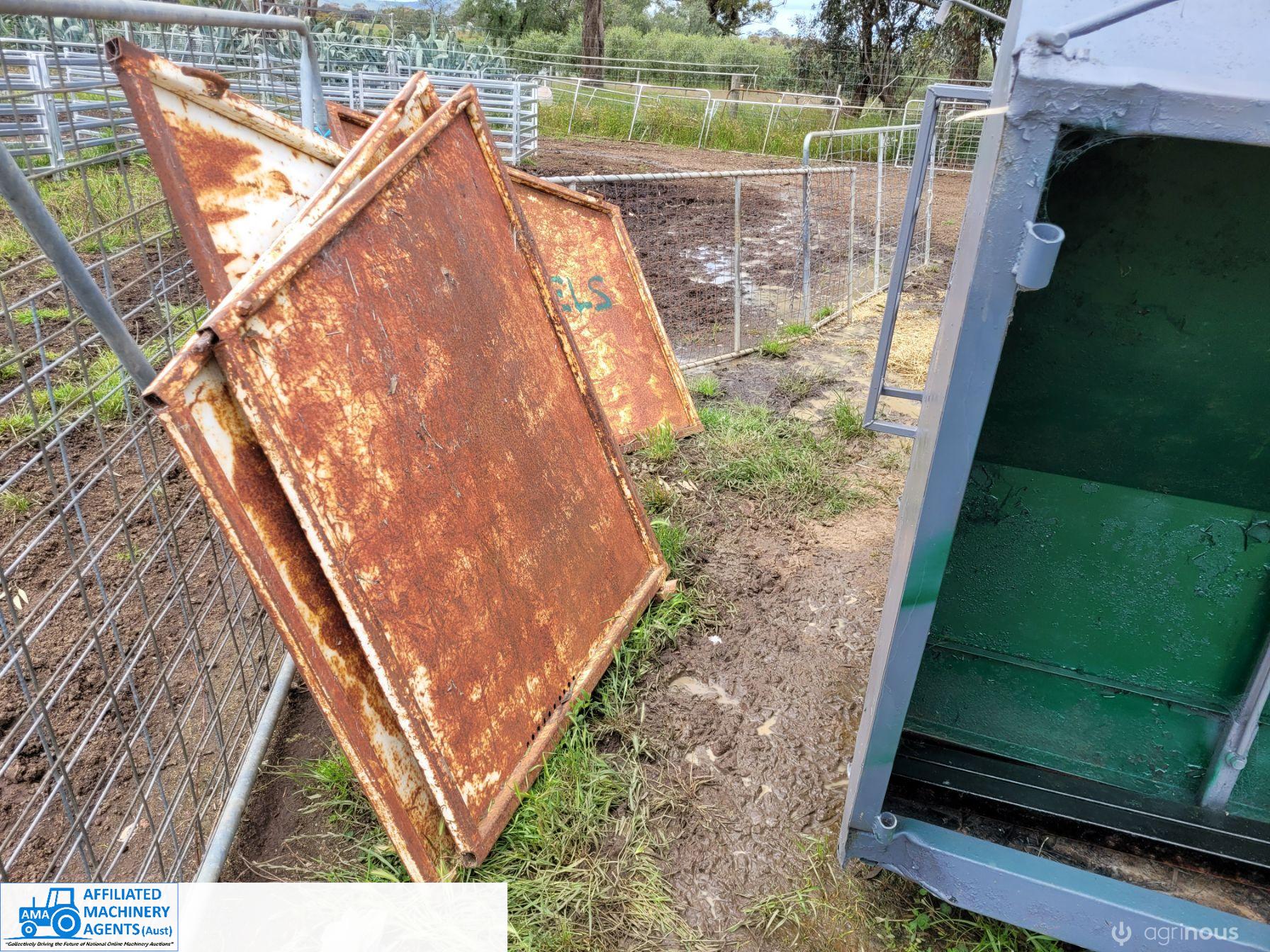 4 Ton Cattle Feeder - photo 3