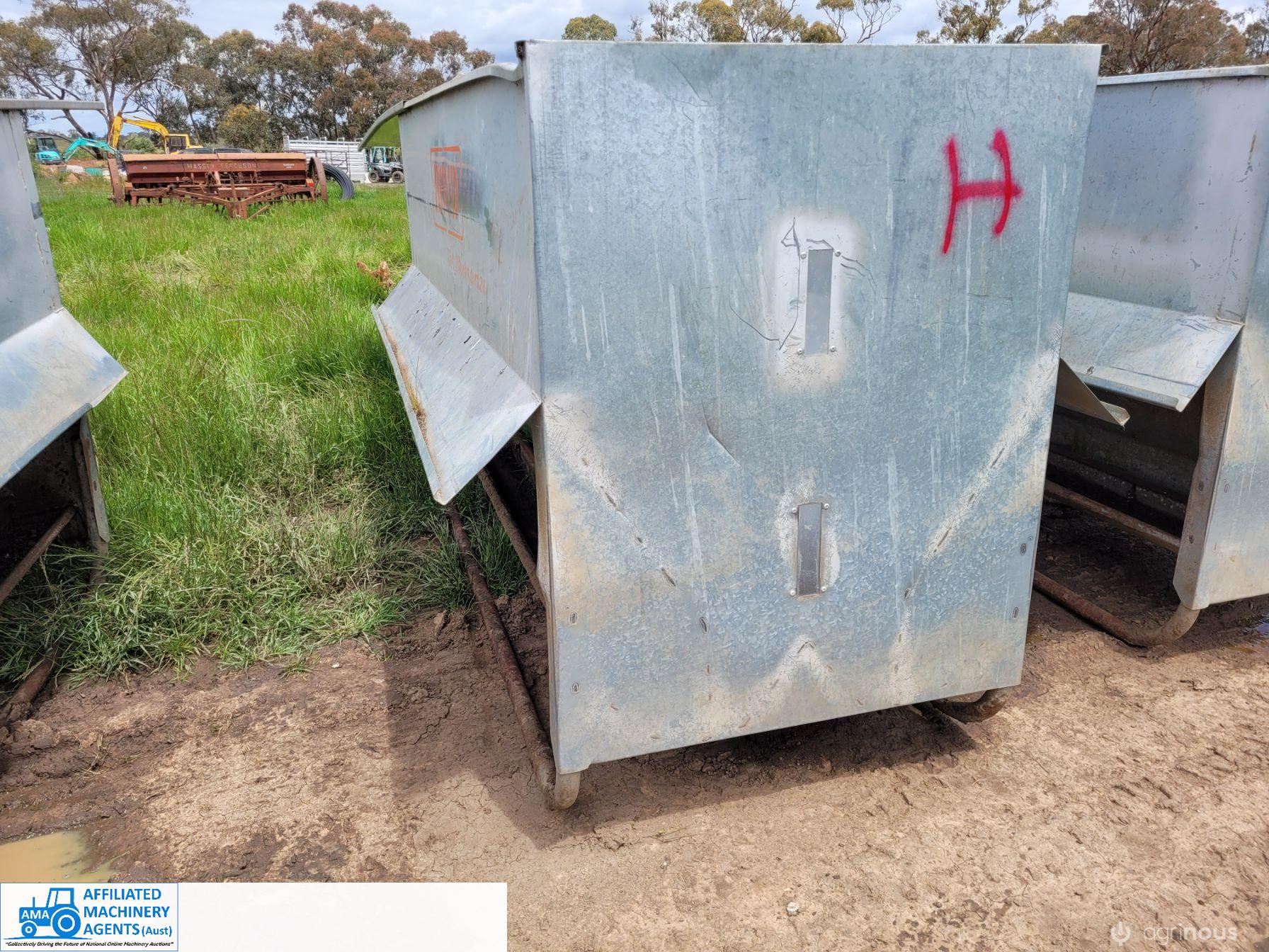 Boyd Grain/Pellet Feeder "H" - photo 2
