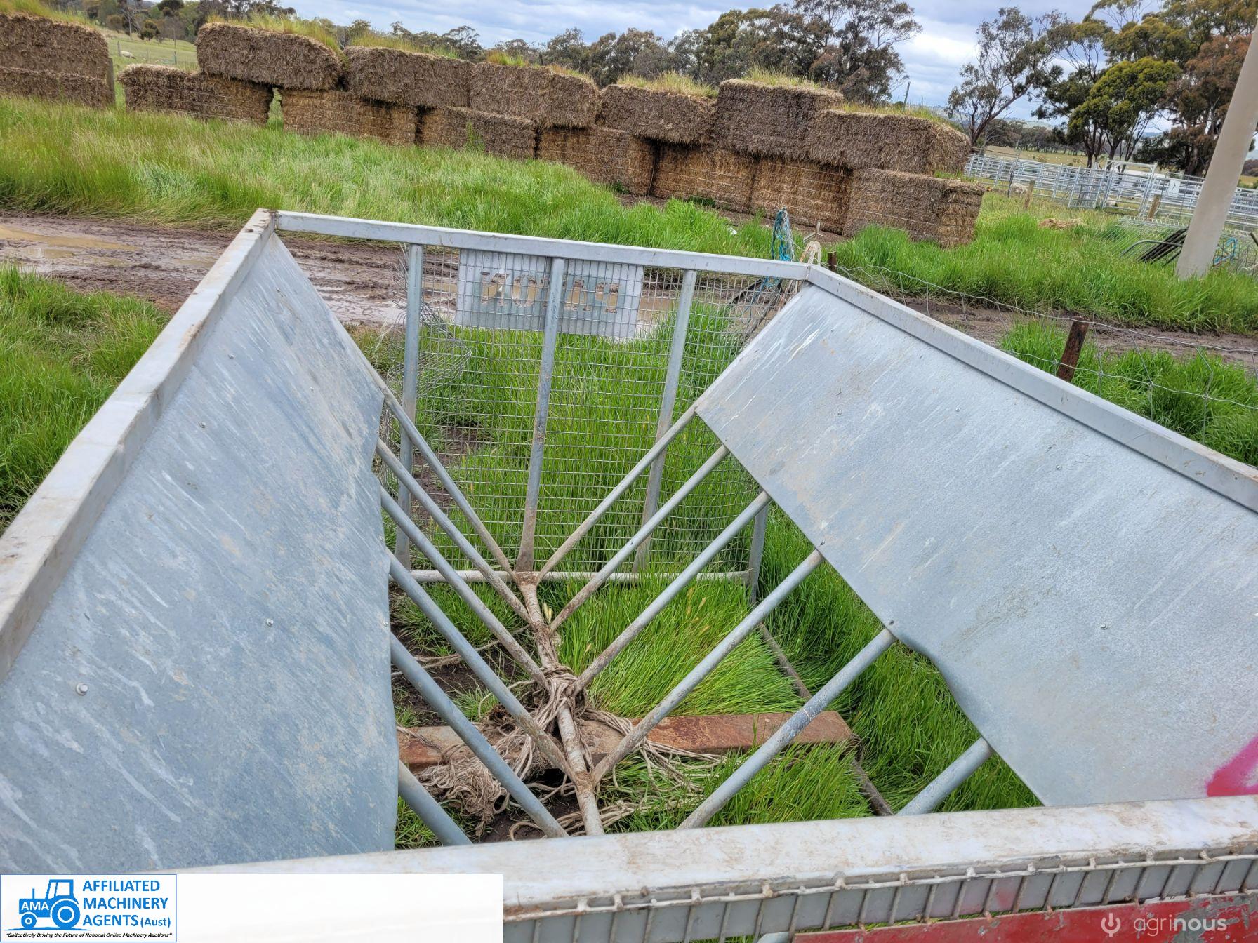 Paton Hay Rack