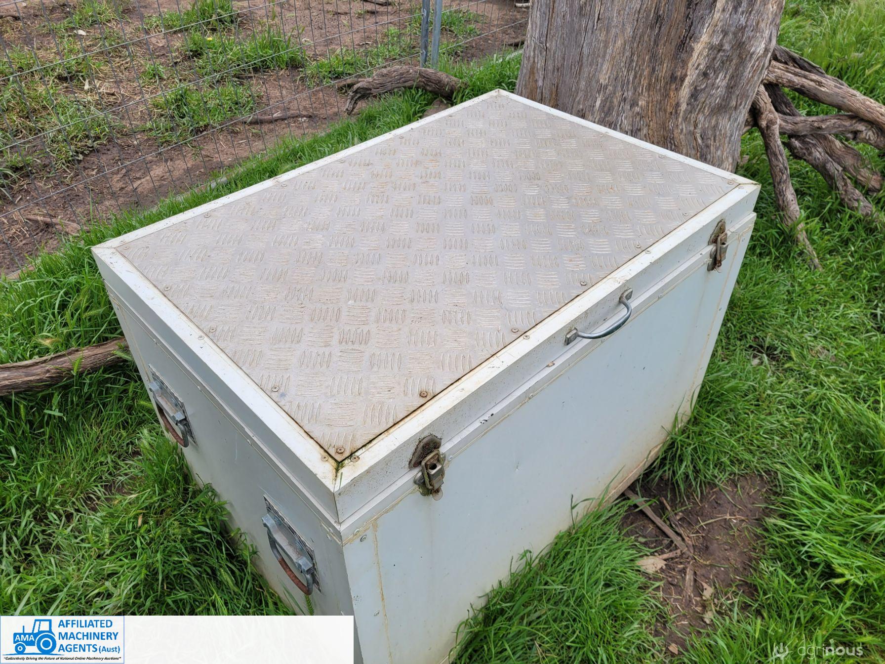Camping/Fishing Ice Chest