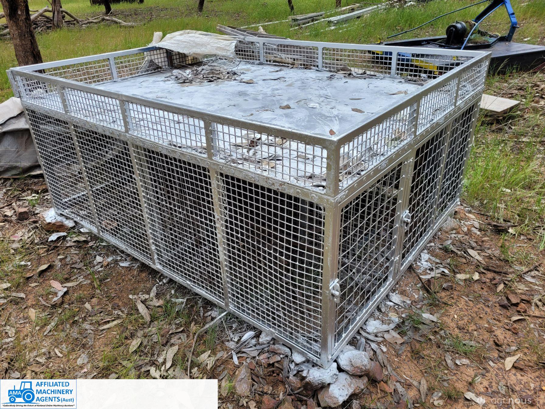 4 Compartment Dog Box/Cage