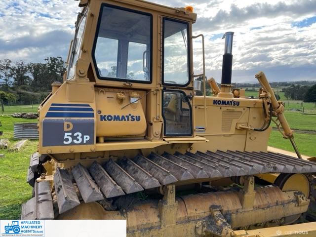 Komatsu DP53P Bull Dozer - photo 3