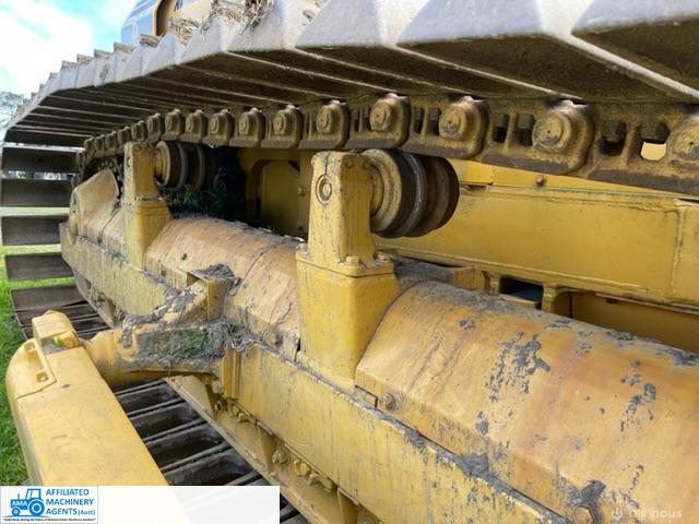 Komatsu DP53P Bull Dozer - photo 6