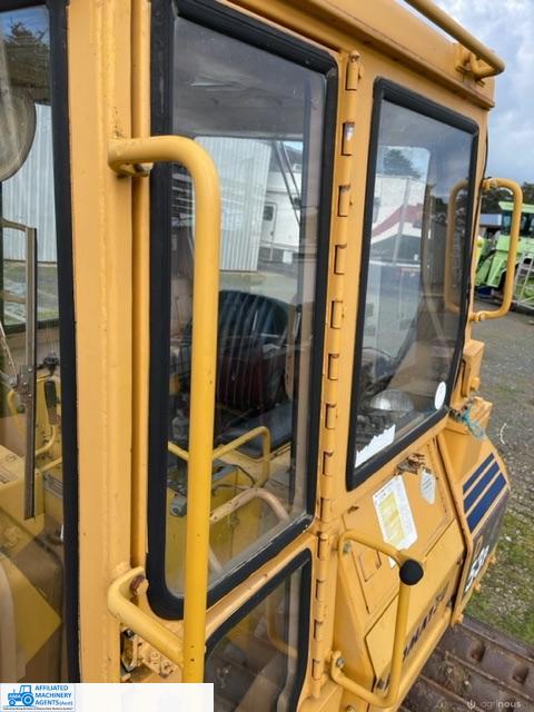Komatsu DP53P Bull Dozer - photo 8