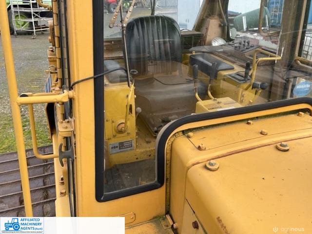Komatsu DP53P Bull Dozer - photo 12