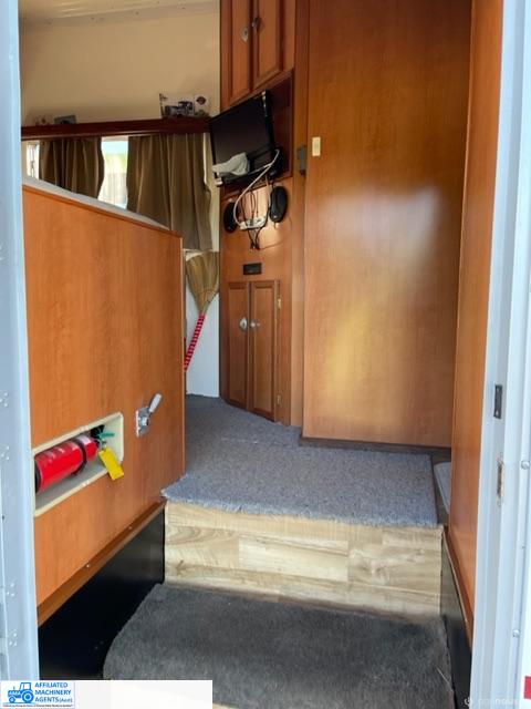 Motor Home - photo 16