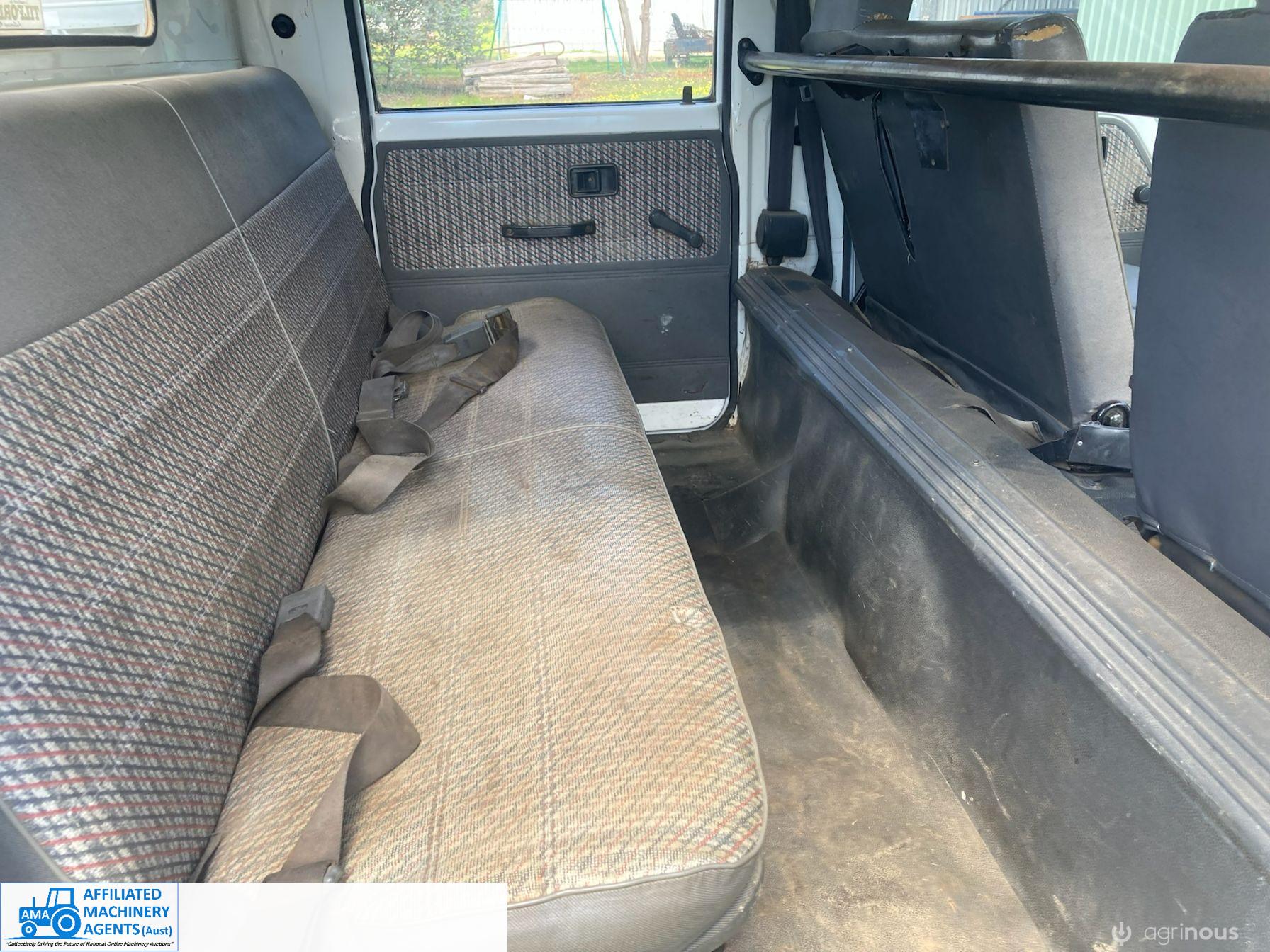 Ford Trader Twin Cab Tip Truck - photo 7