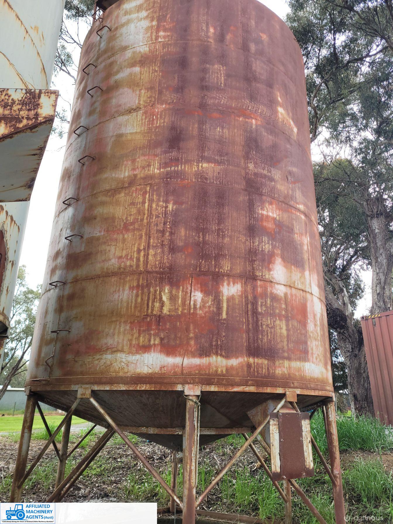 Steel Silo (53 m3)