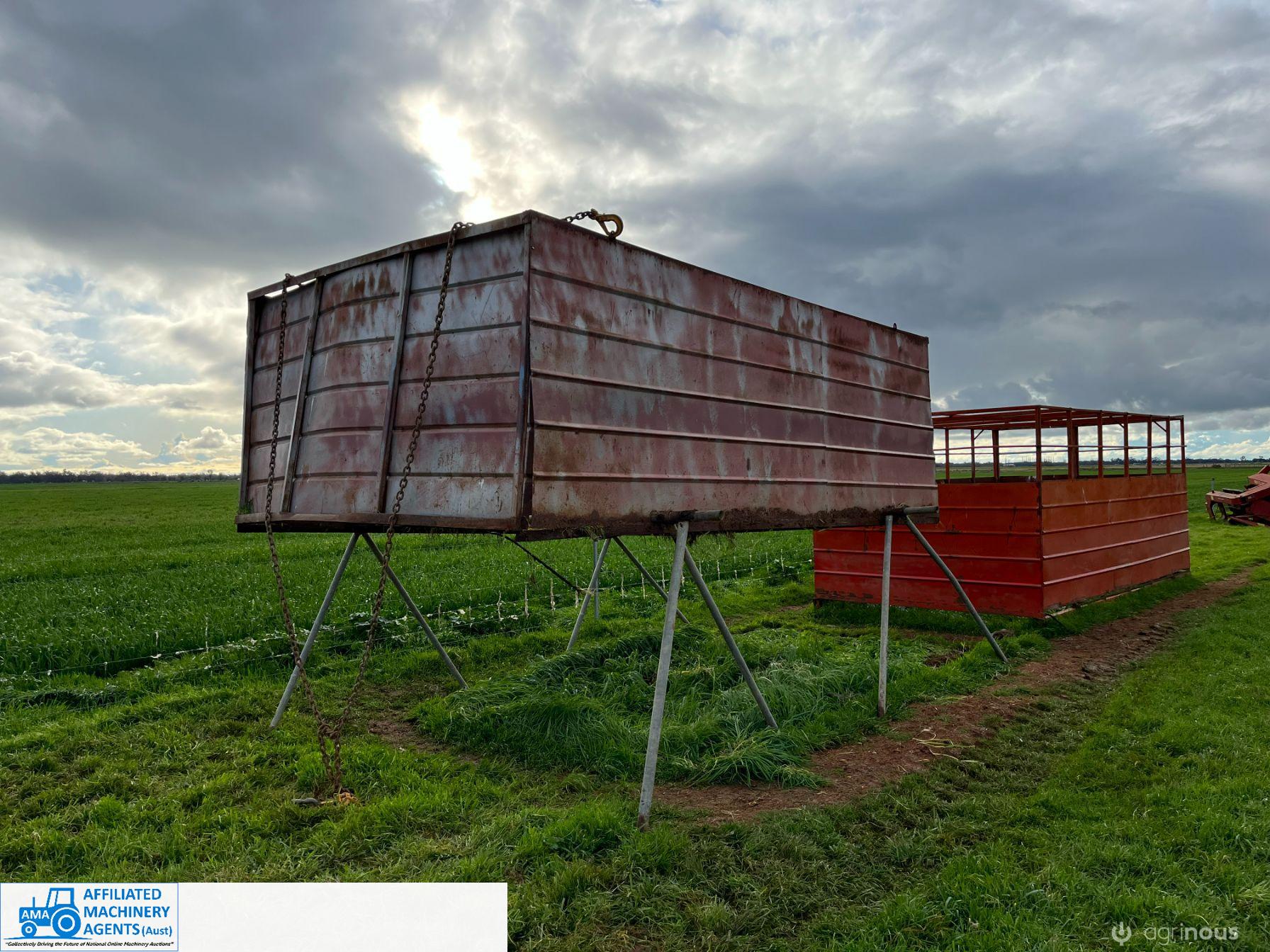 Dodge 650 V8 Farm Tip Truck with Grain Bin - photo 4
