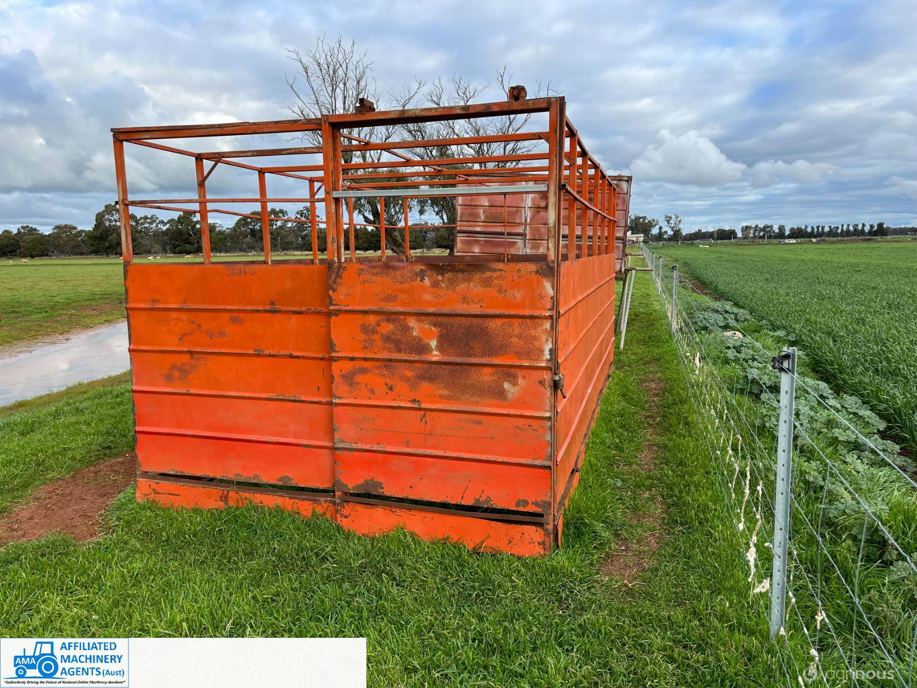 Steel Cattle Crate - photo 2