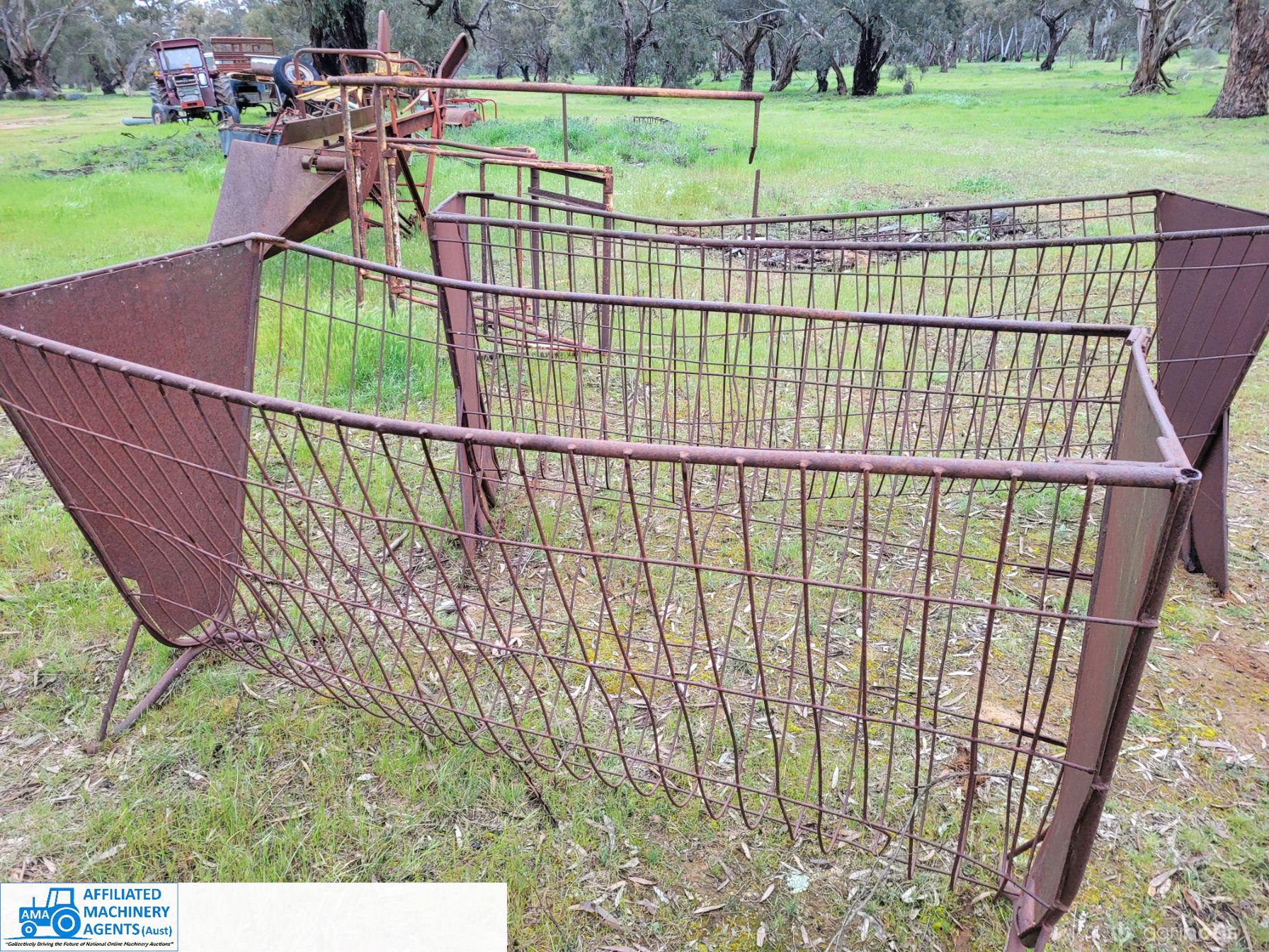 2 x Hay Feed Cradles - photo 5