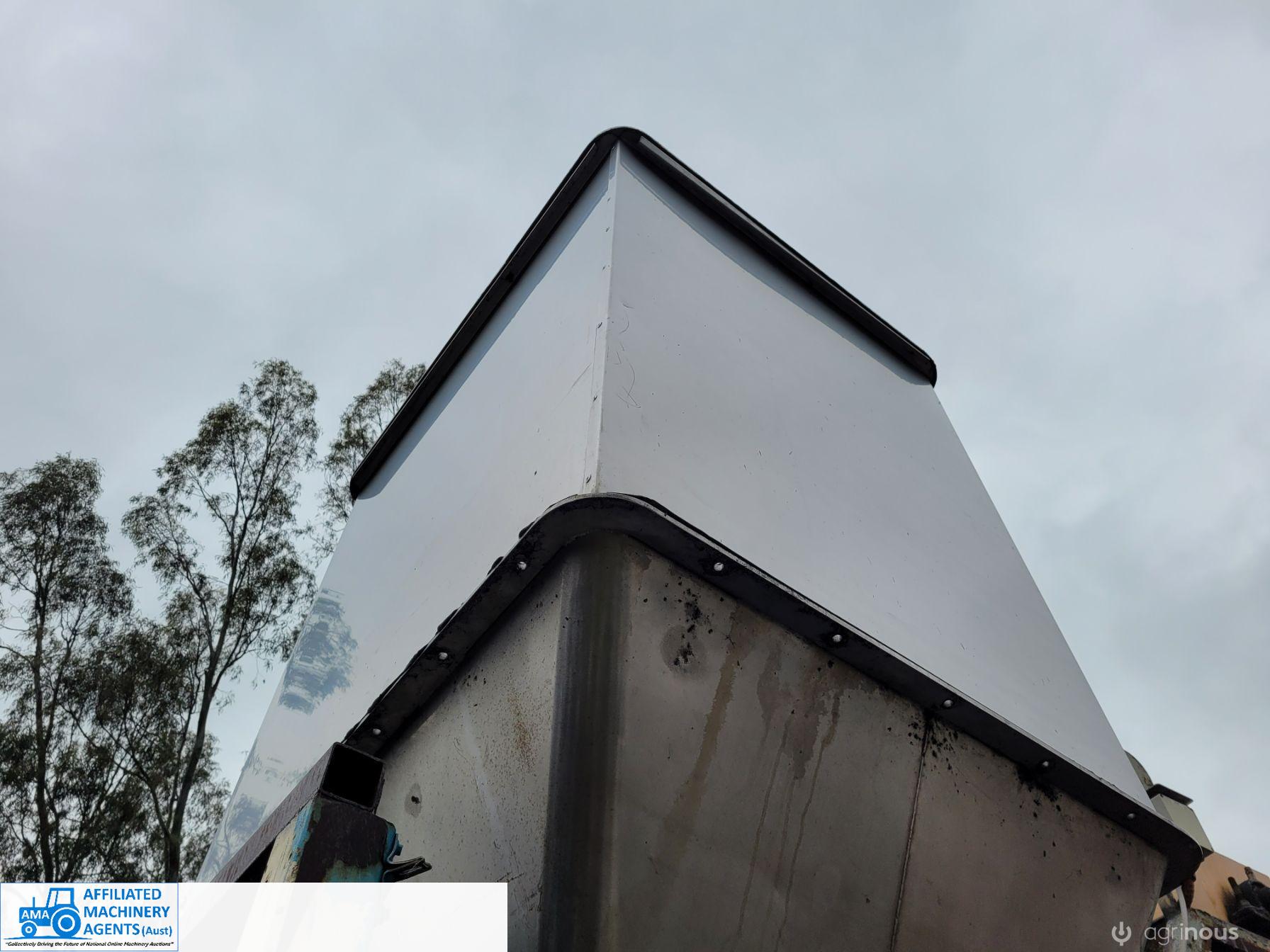 S/Steel bulk hopper with discharge auger - photo 3