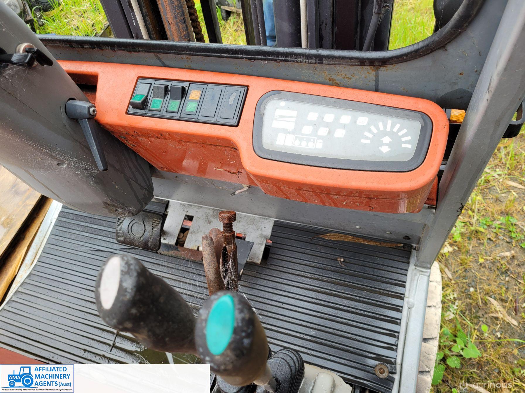 Electric Forklift - photo 14