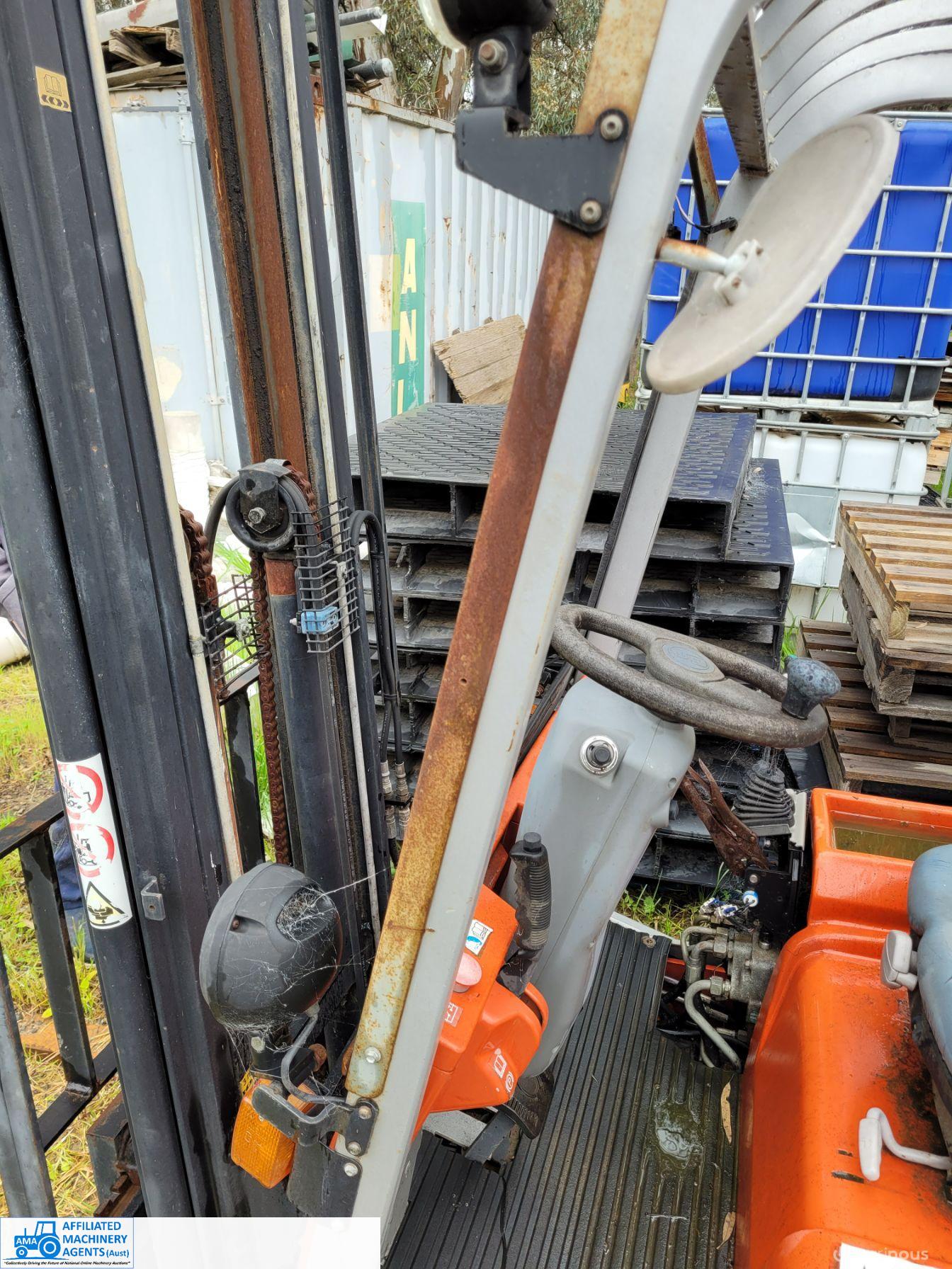 Electric Forklift - photo 12