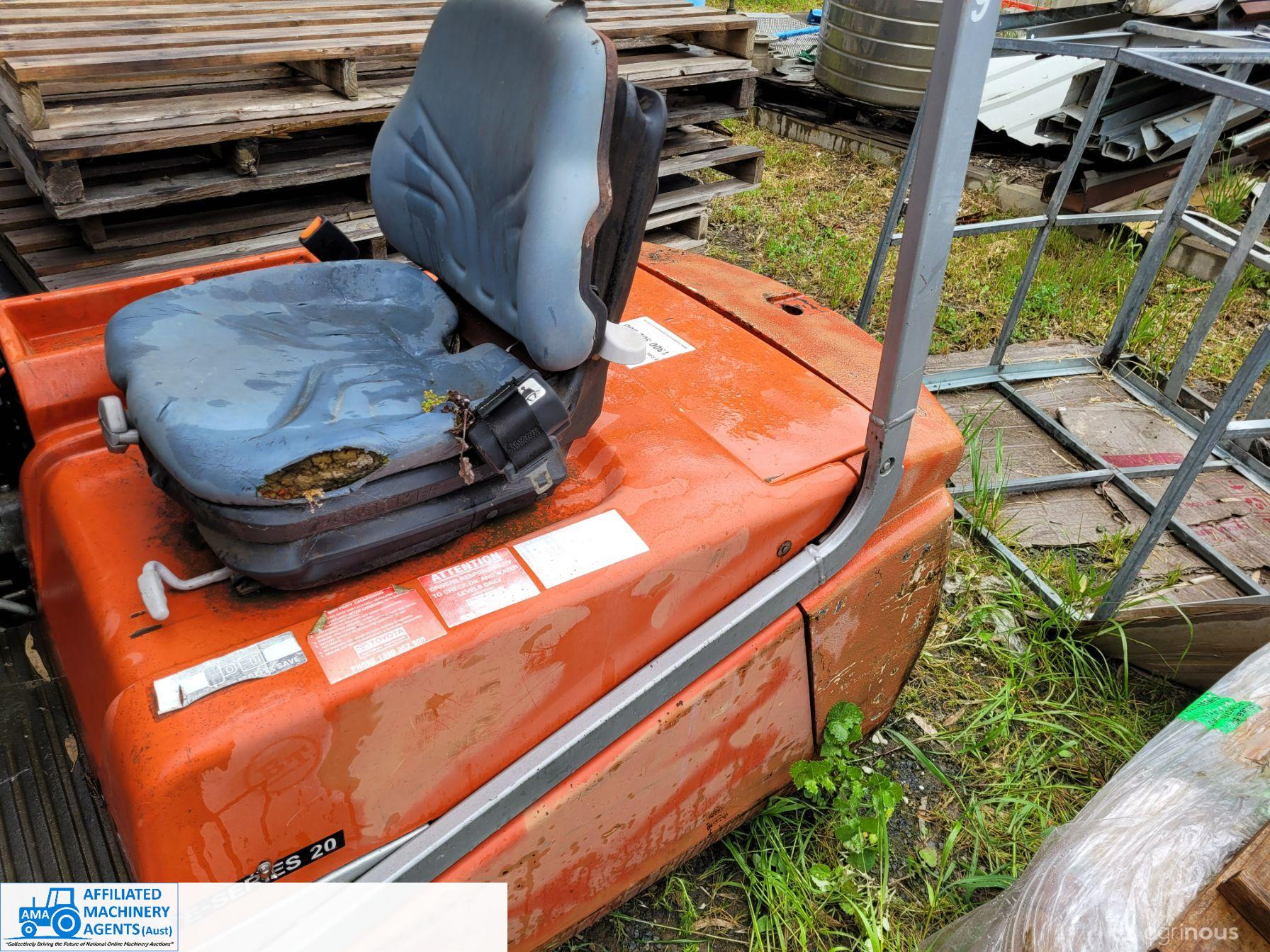 Electric Forklift - photo 15