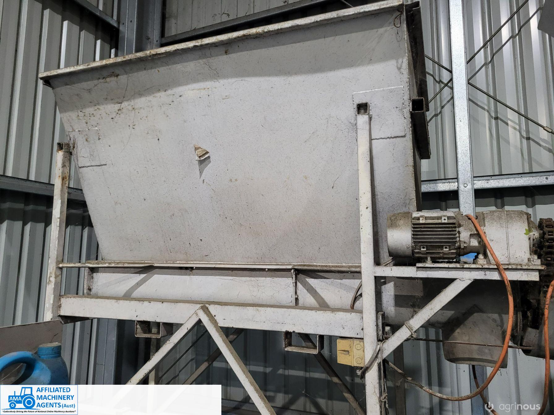 1-1/2 ton Stainless Hopper