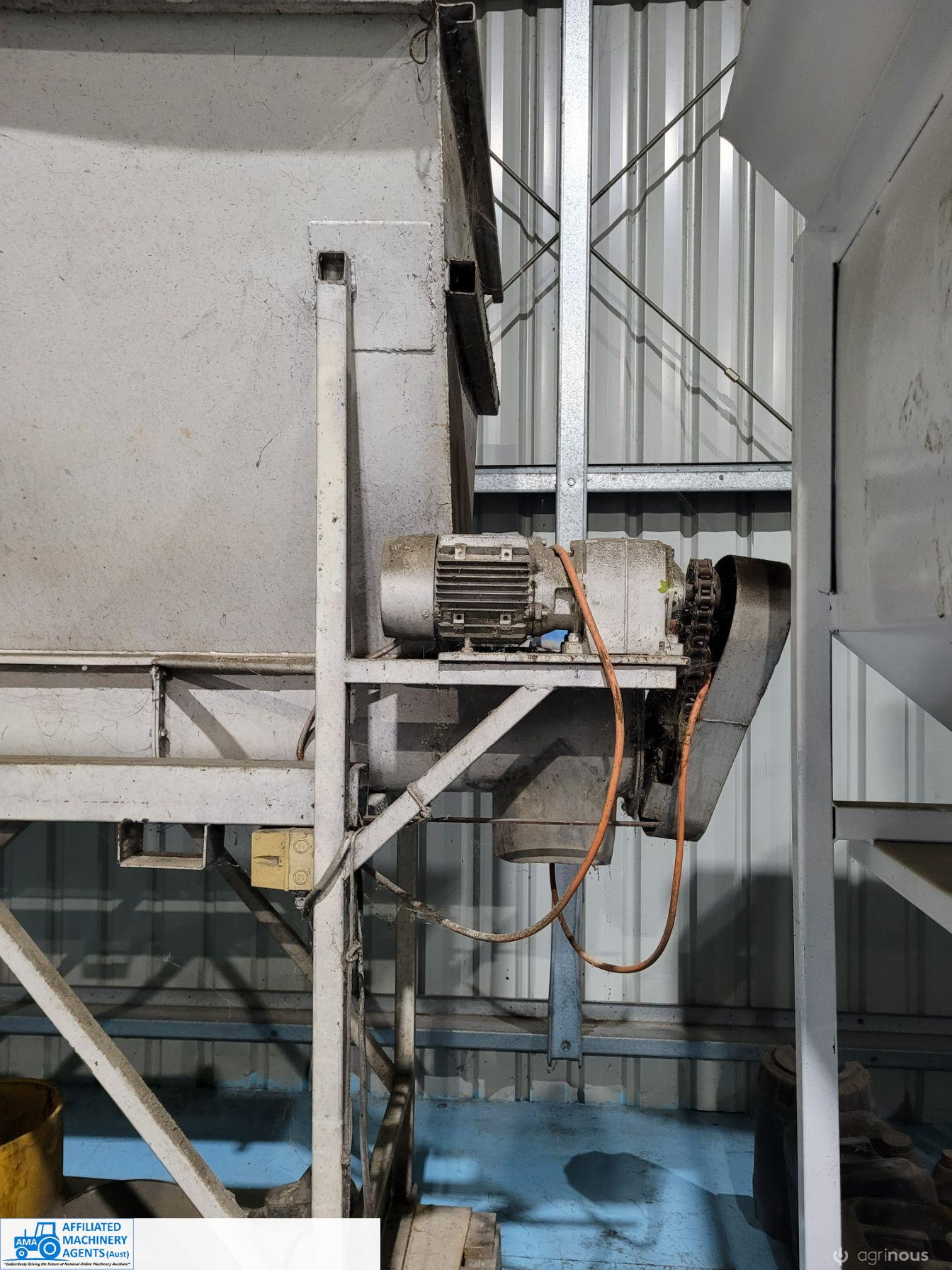 1-1/2 ton Stainless Hopper - photo 5