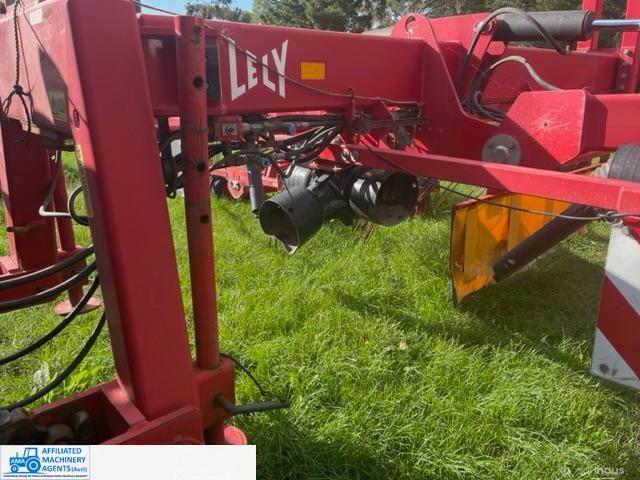 Lely Hay Rake - Hibiscus 1015 Twin Rotary - photo 5
