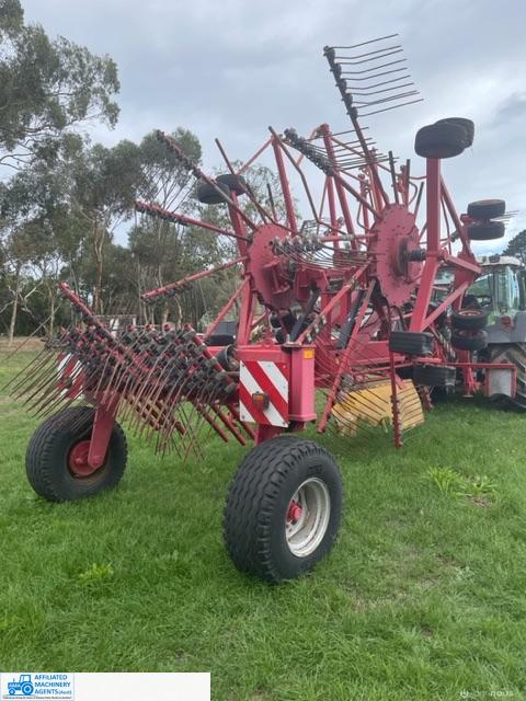 Lely Hay Rake - Hibiscus 1015 Twin Rotary - photo 7
