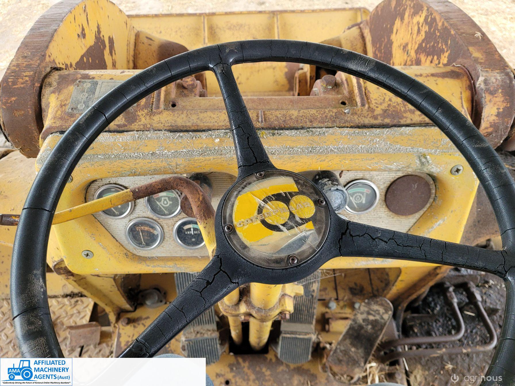 Cat 922 Loader - photo 8