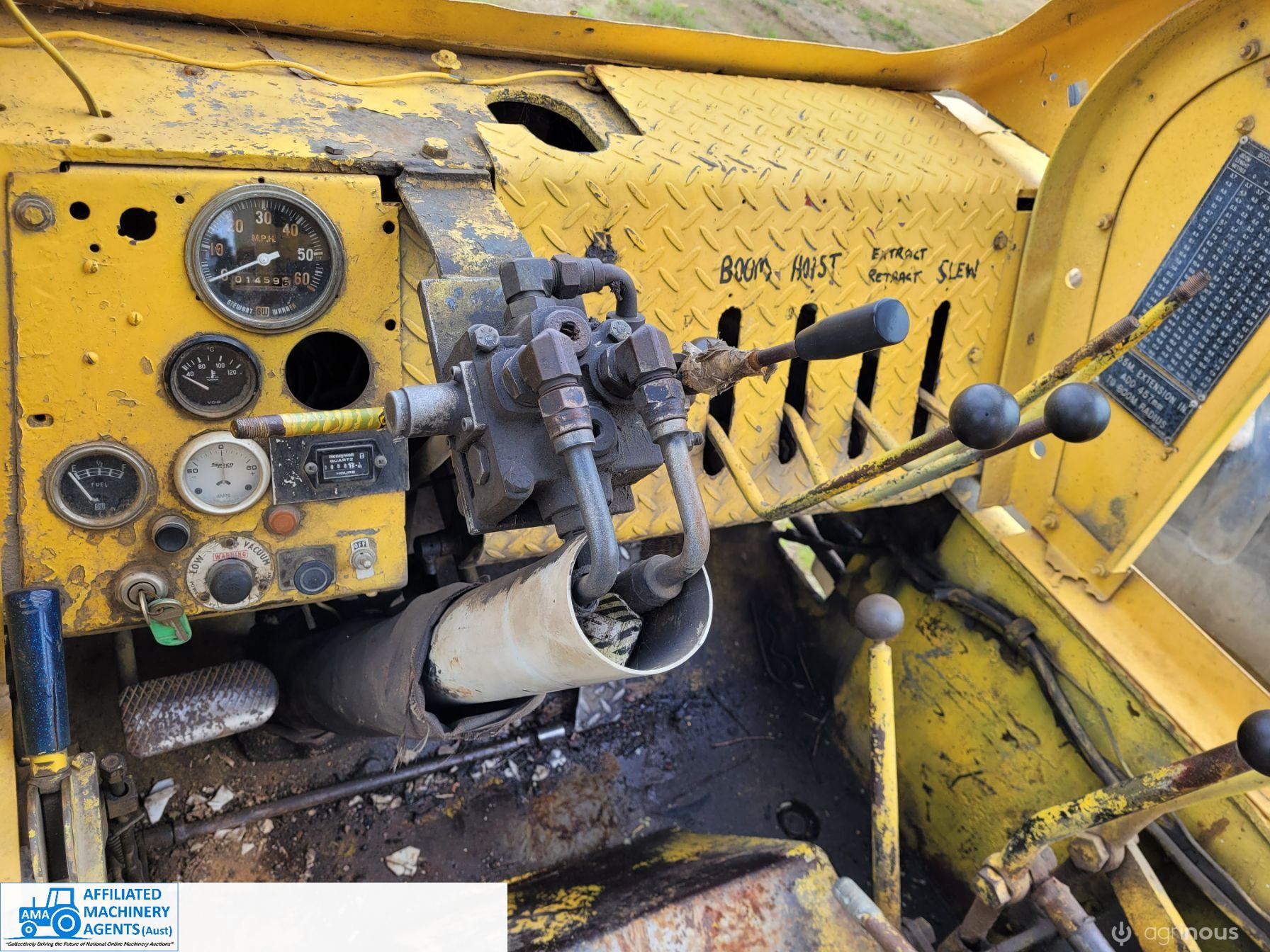 Cat 922 Loader - photo 9