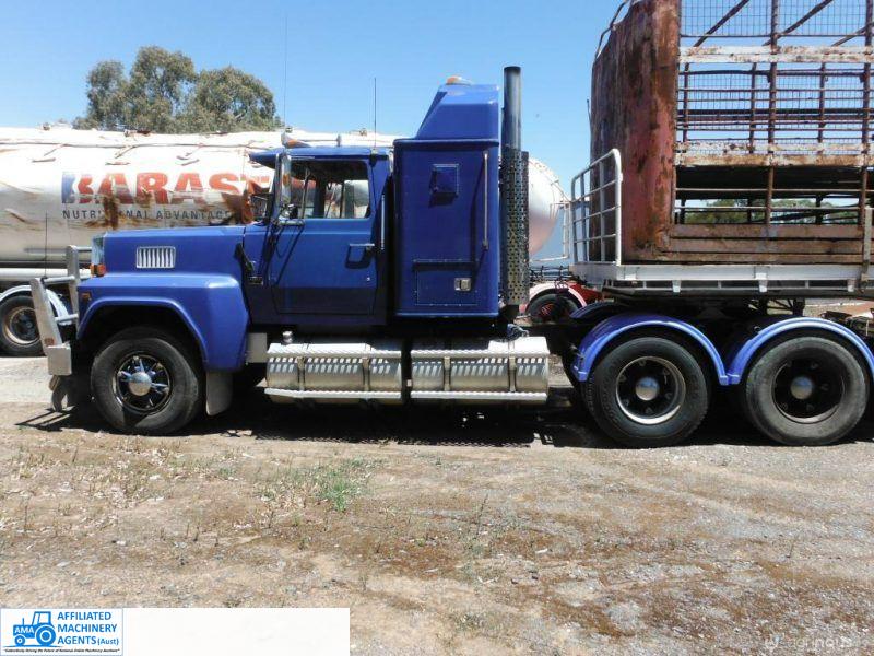 FORD LTL 9000 - photo 8
