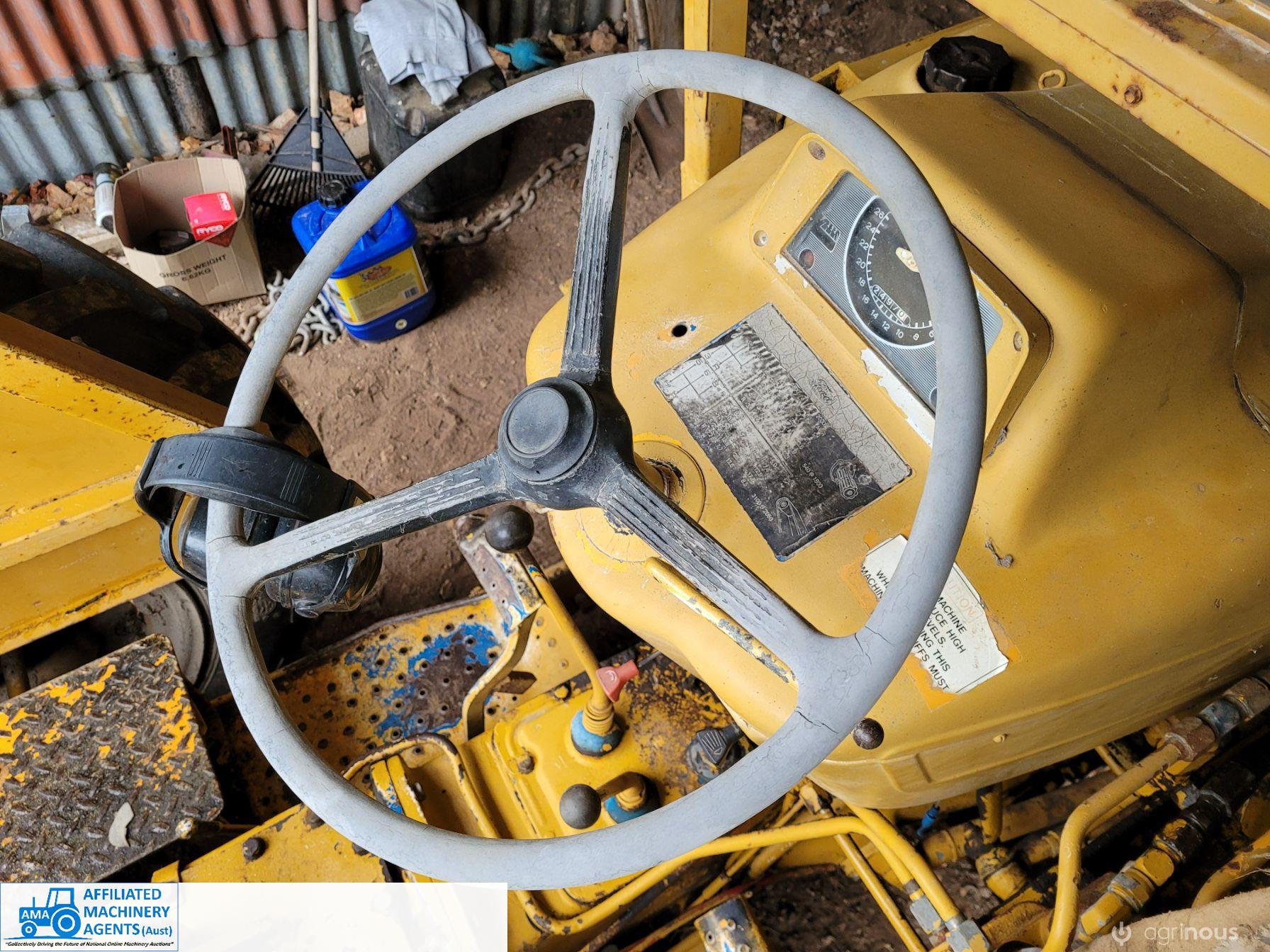 Ford 3000 FEL BackHoe - photo 18