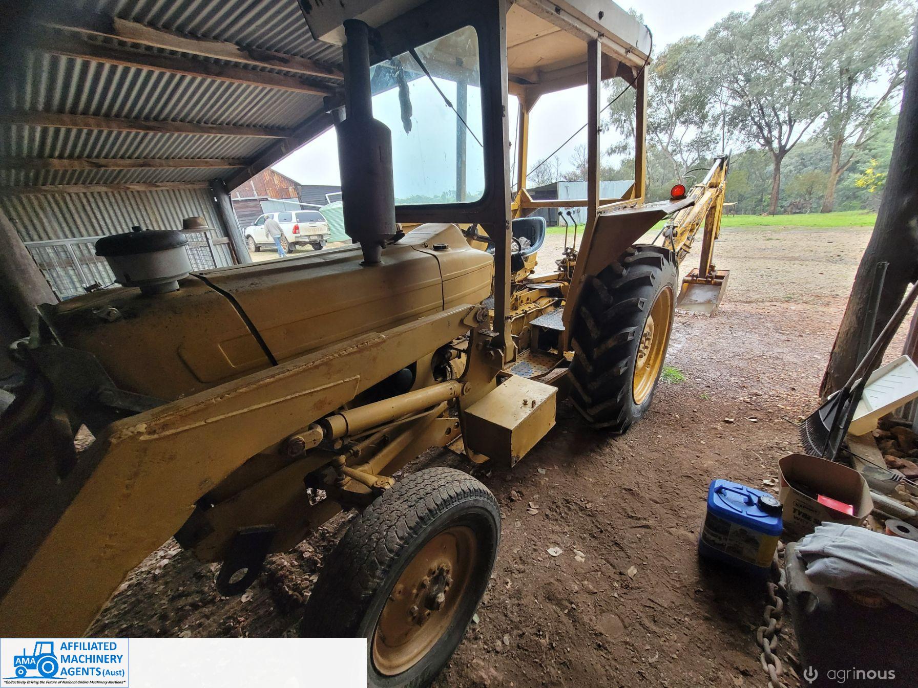 Ford 3000 FEL BackHoe - photo 22