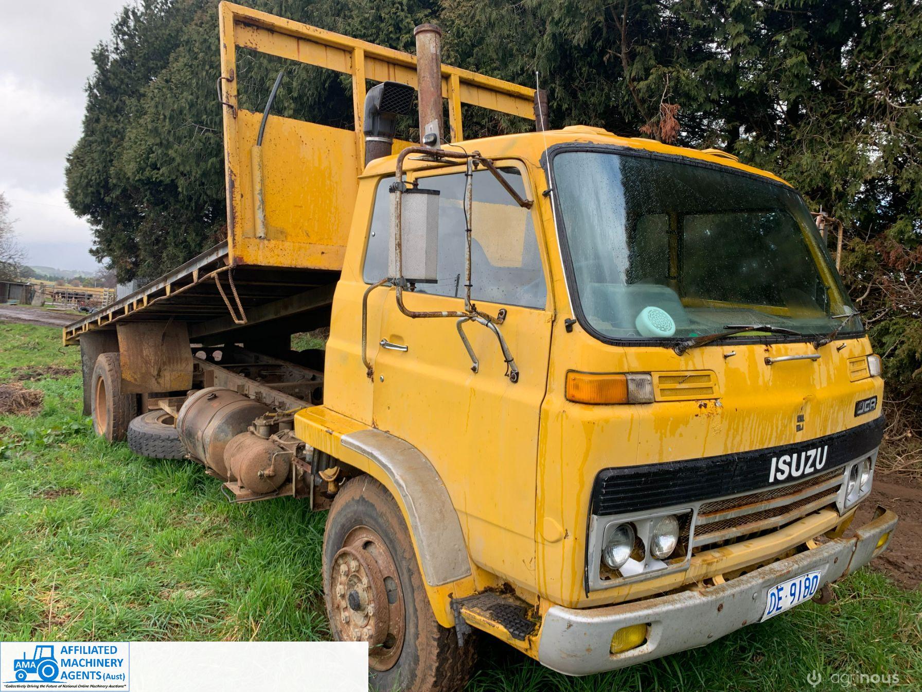 Isuzu Tip Truck - photo 8