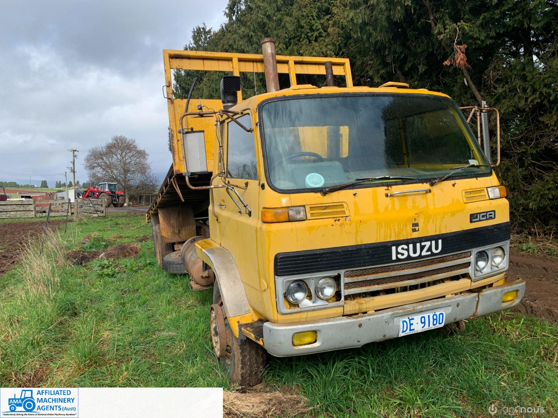 Isuzu Tip Truck - photo 13