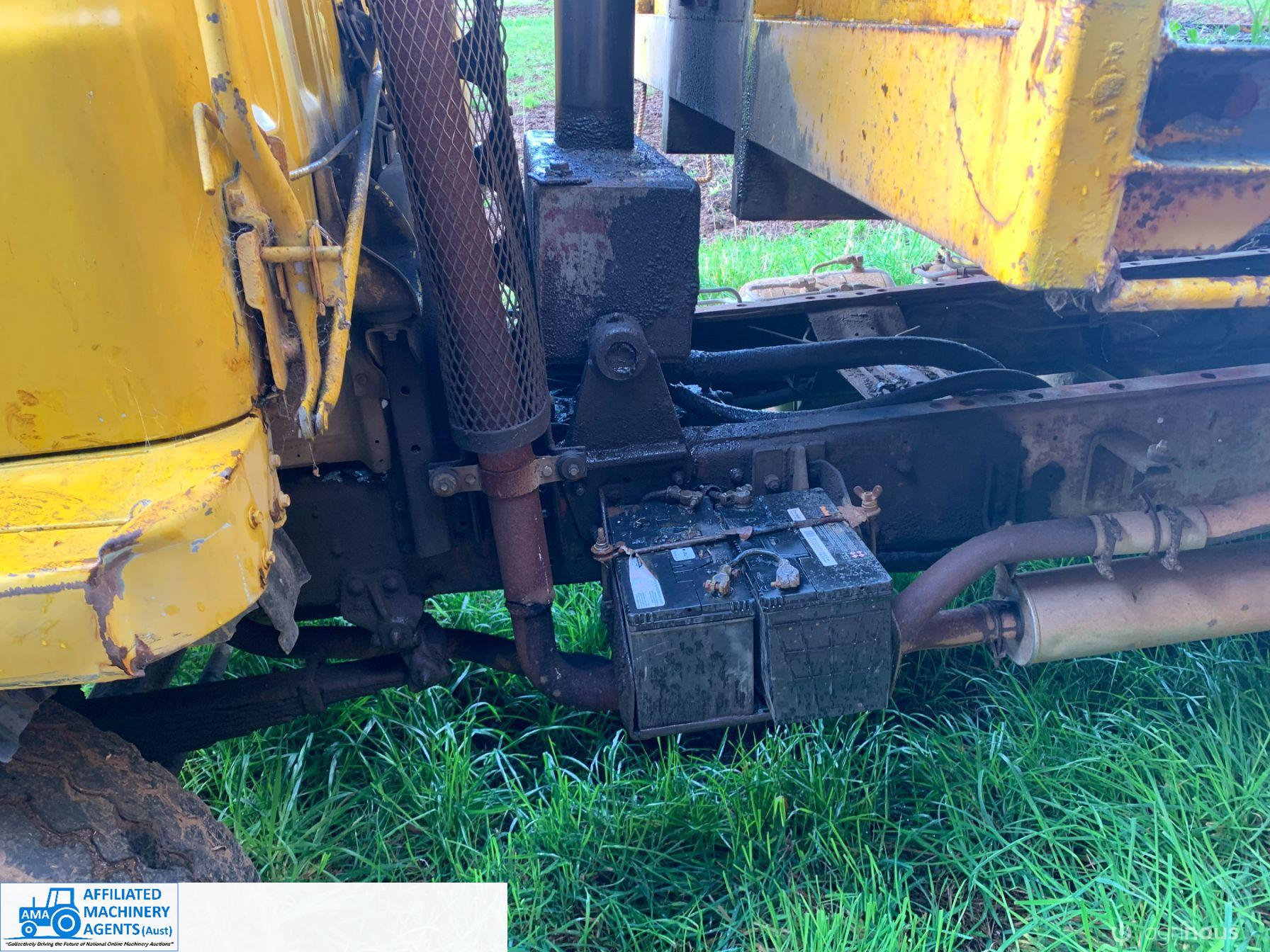 Isuzu Tip Truck - photo 23
