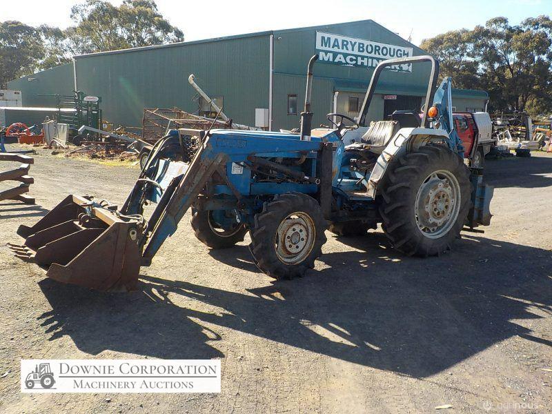 Ford 2120 FEL BackHoe - photo 8