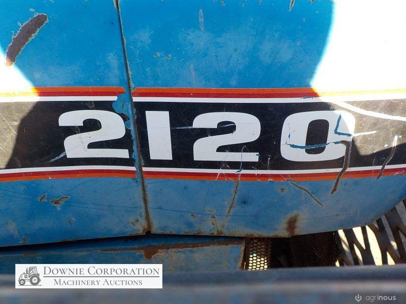 Ford 2120 FEL BackHoe - photo 11