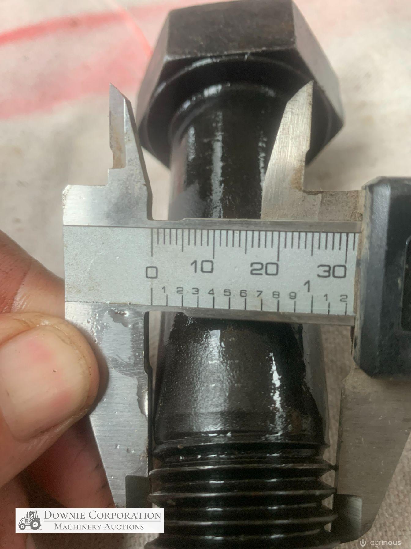 Bolts x7,washers, and Lock nuts. - photo 2