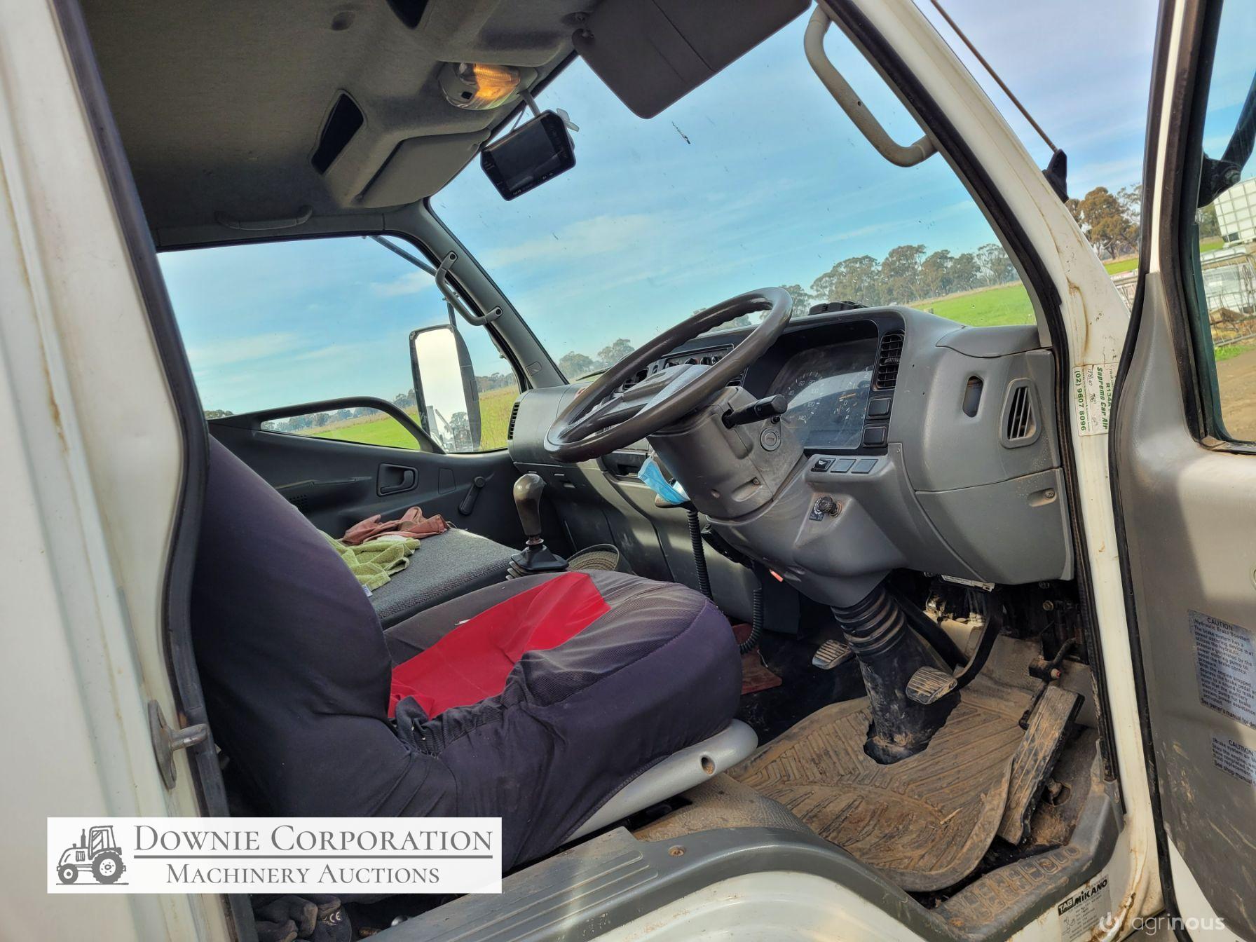 2002 Mitsubishi Canter Truck - photo 25