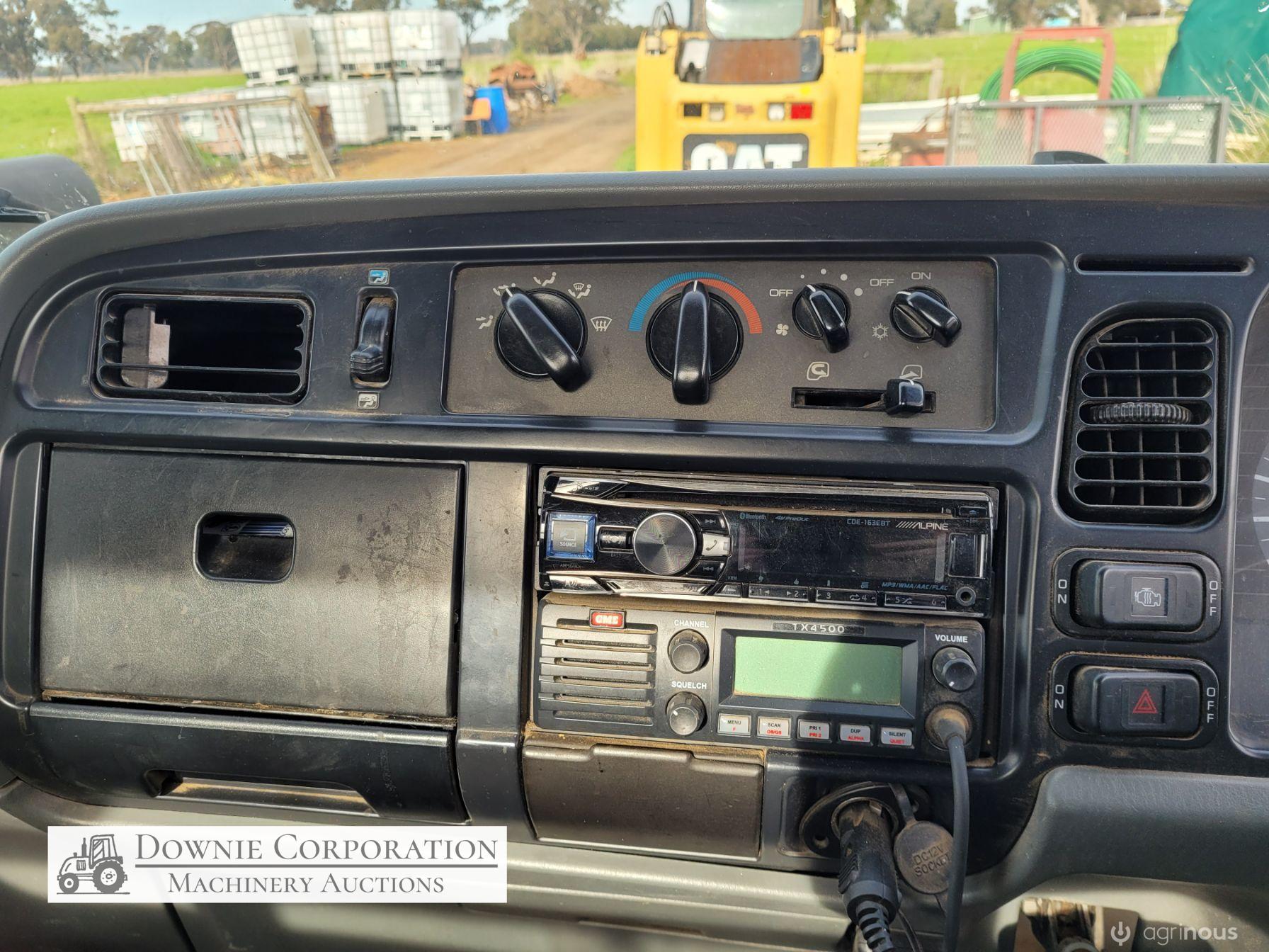2002 Mitsubishi Canter Truck - photo 27