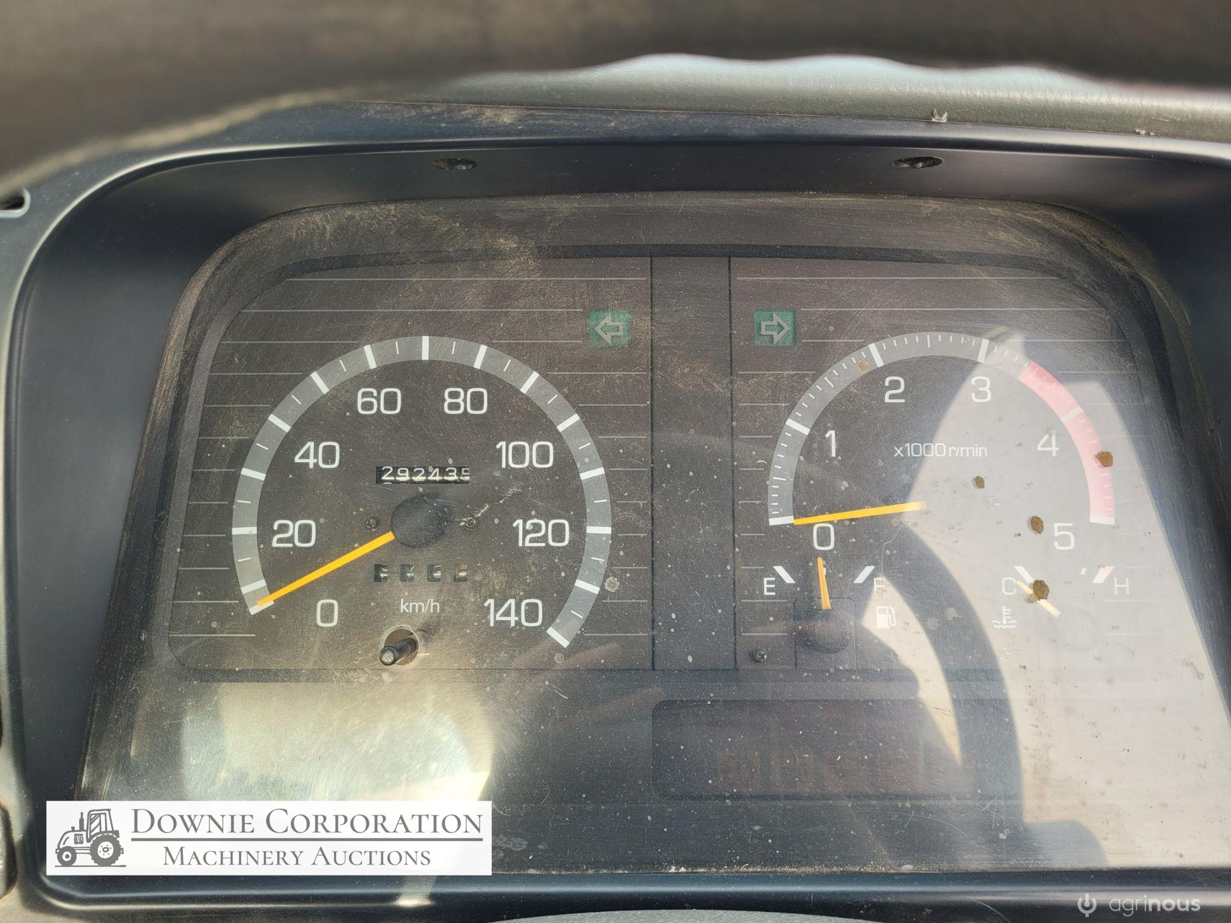 2002 Mitsubishi Canter Truck