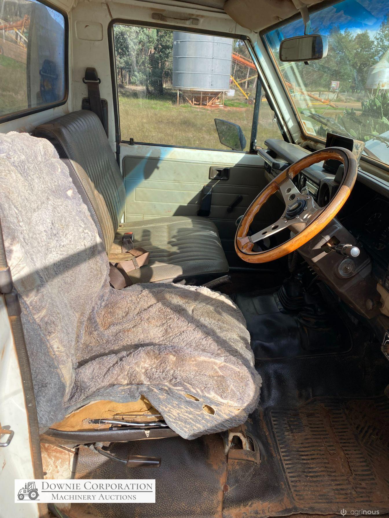1985 HJ75 Toyota Landcruiser - photo 4