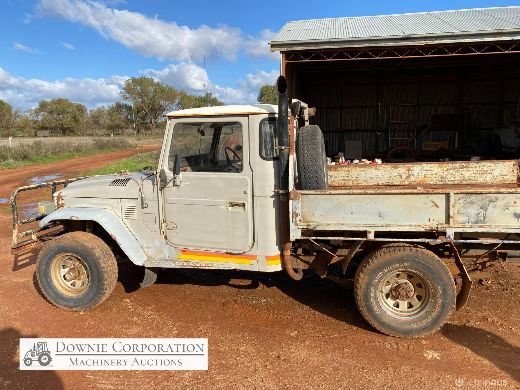 1977 FJ45 Toyota Landcruiser - photo 2