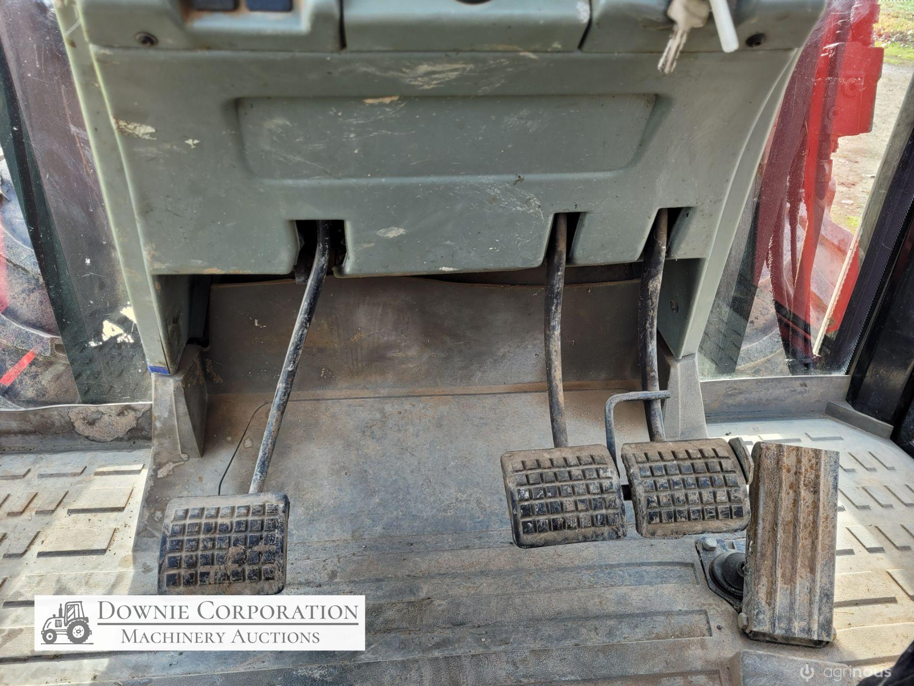 MF 6290 Tractor with Burder FEL - photo 20