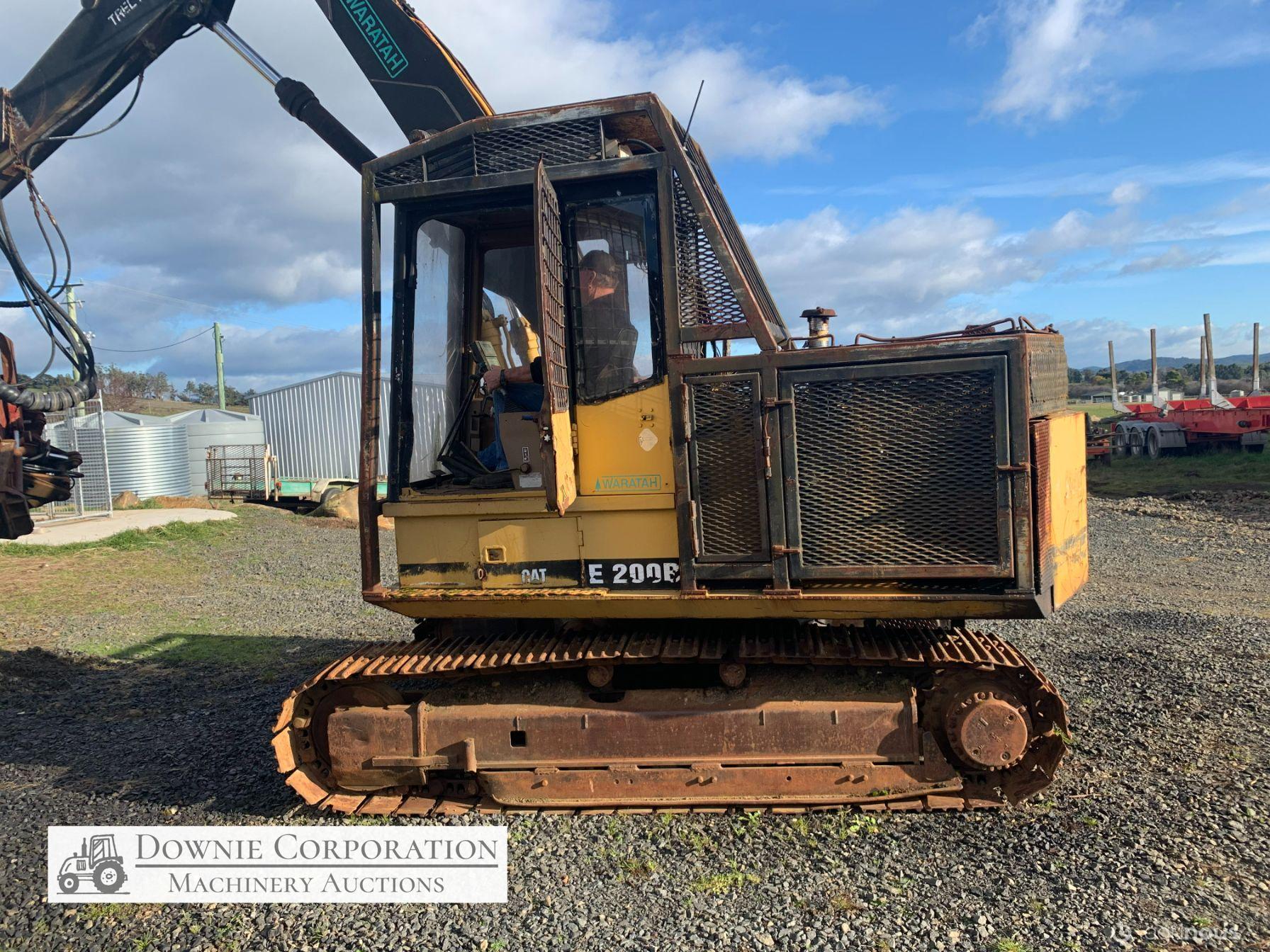Cat E200B Excavator with 20 inch Waratah Head - photo 11