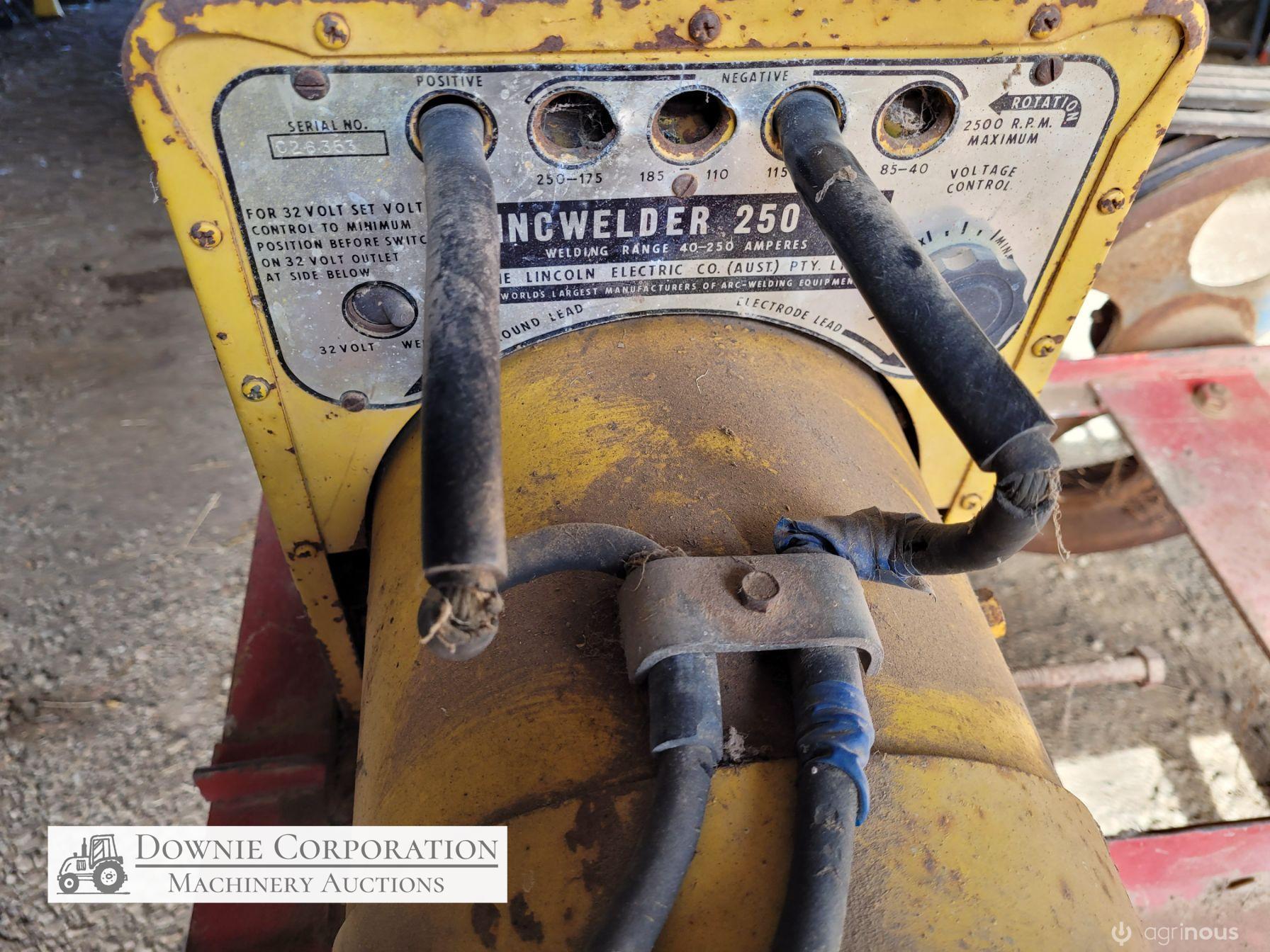Lincoln 250 Amp Welder - photo 5