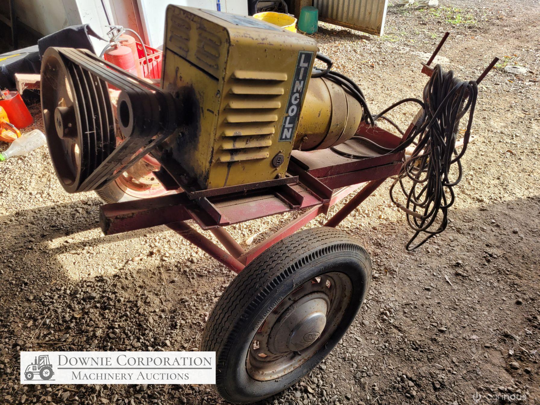 Lincoln 250 Amp Welder - photo 6
