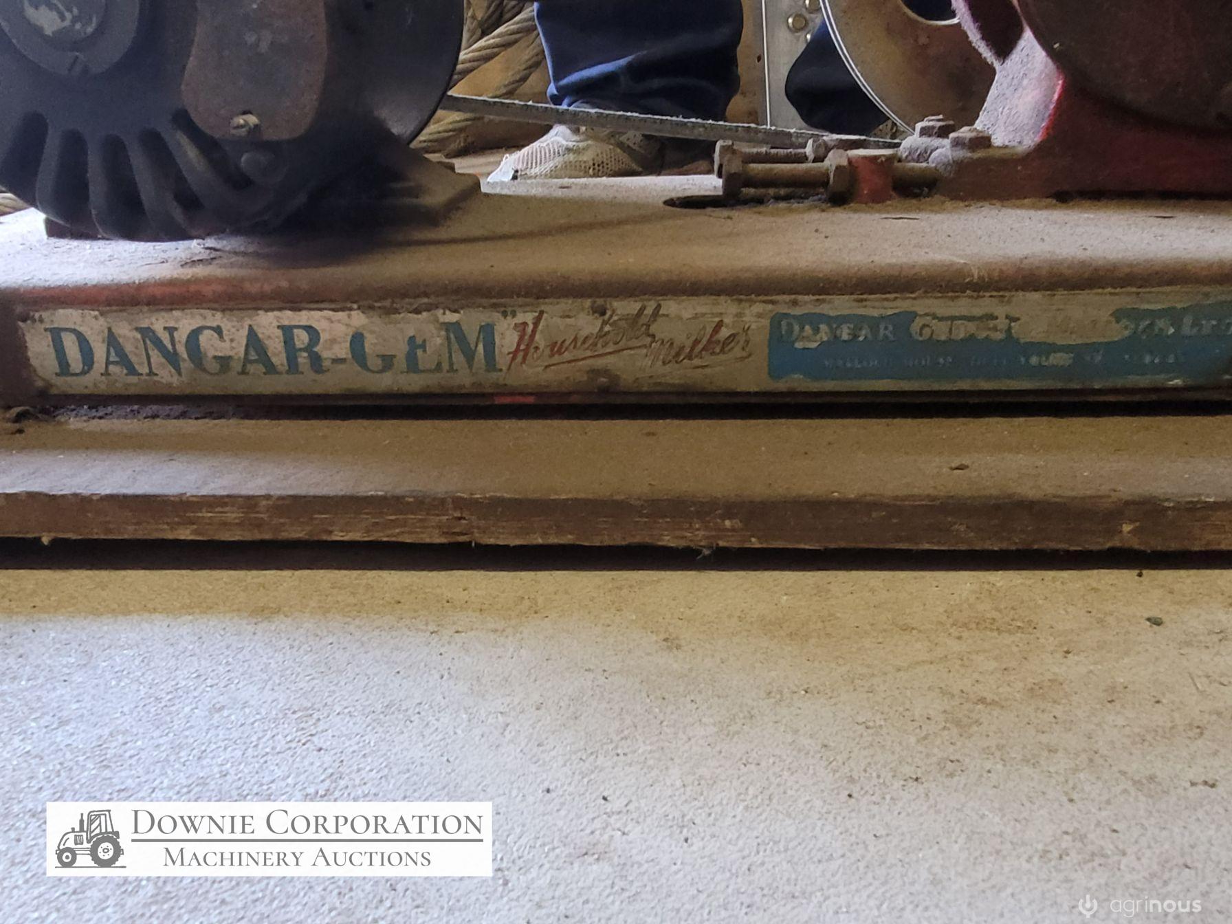DANGER-GEM Antique Milking Machine - photo 10