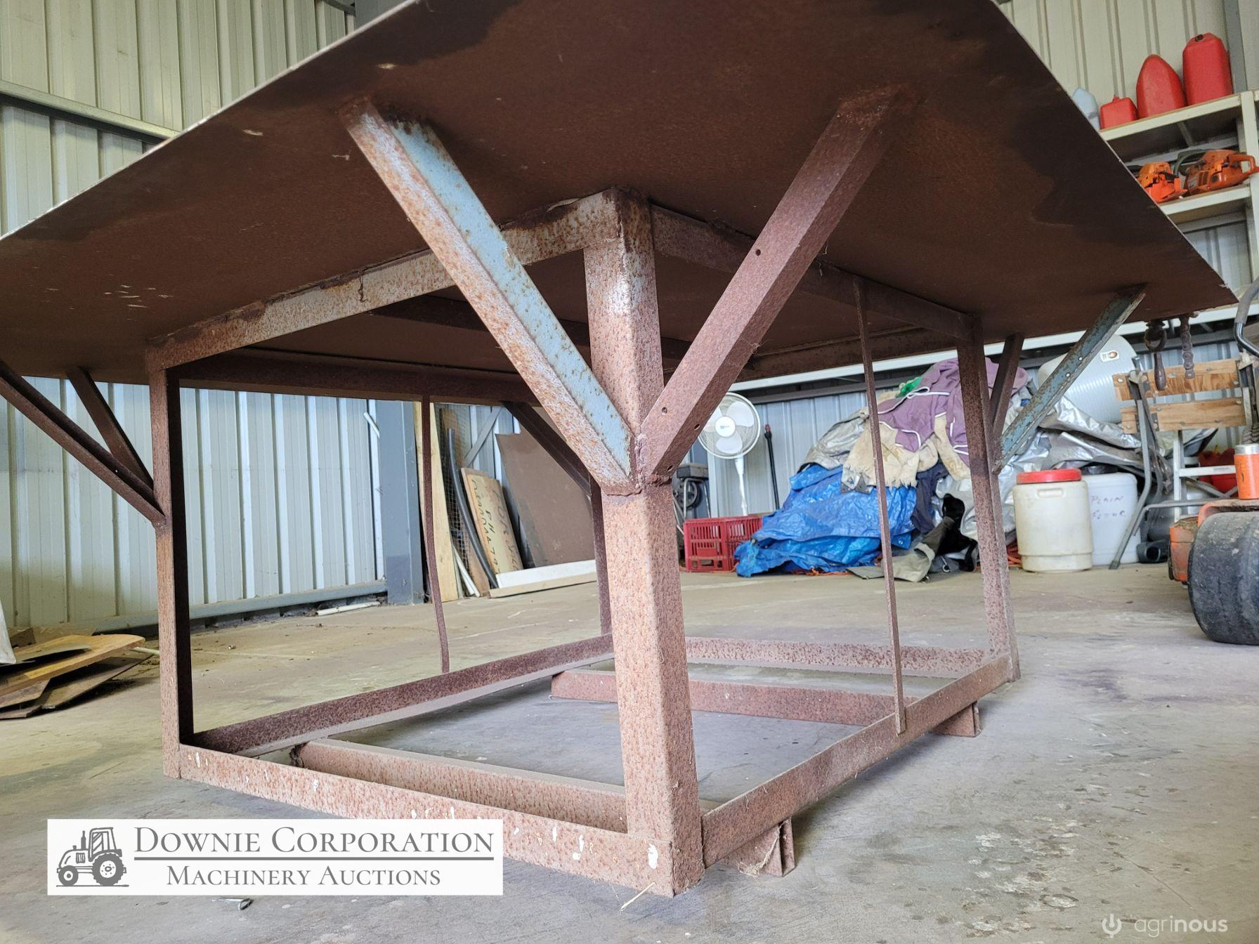 Steel Square Workshop Bench - photo 10