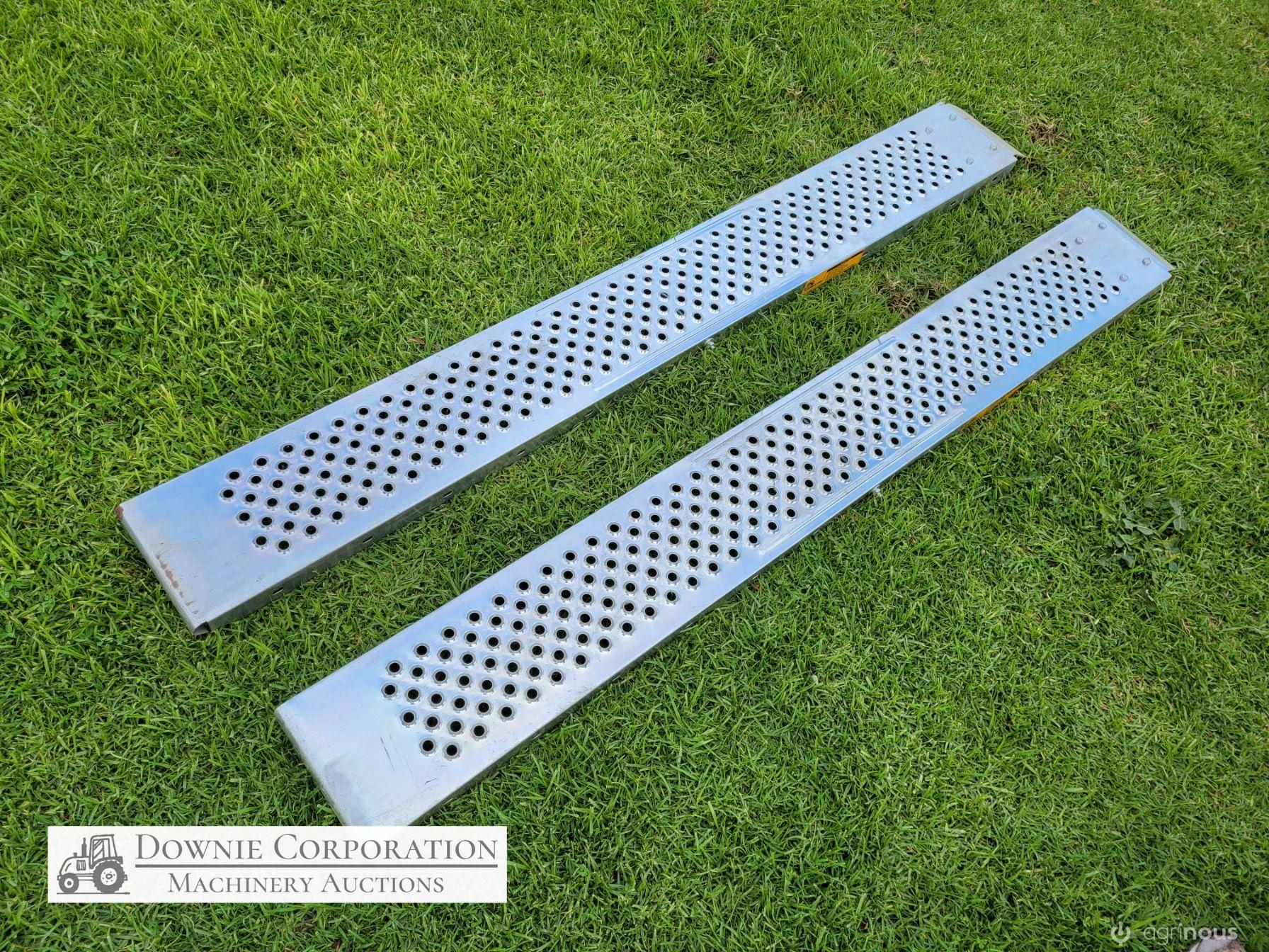 Loading Ramps x 2 - photo 3